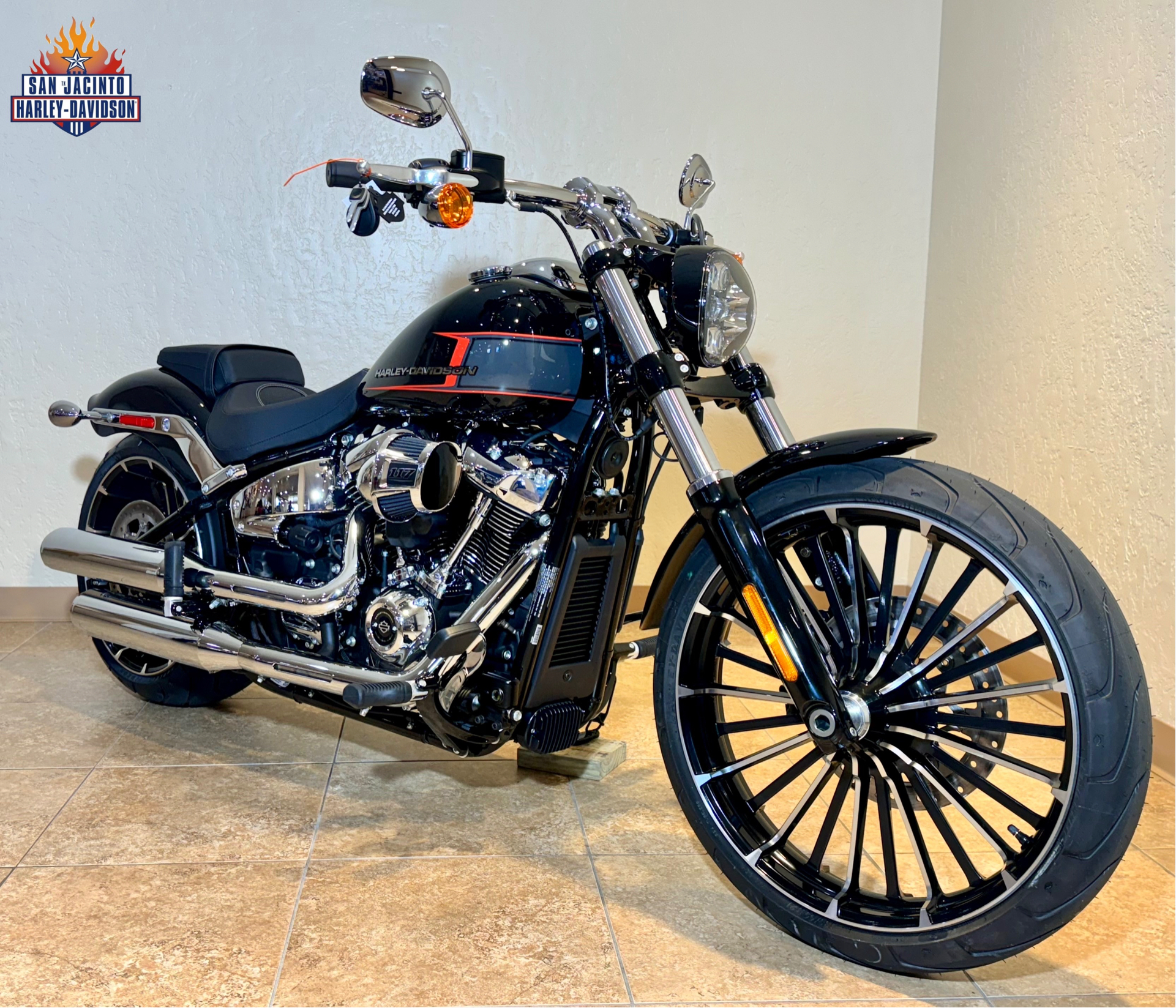 2024 Harley-Davidson Breakout® in Pasadena, Texas - Photo 2