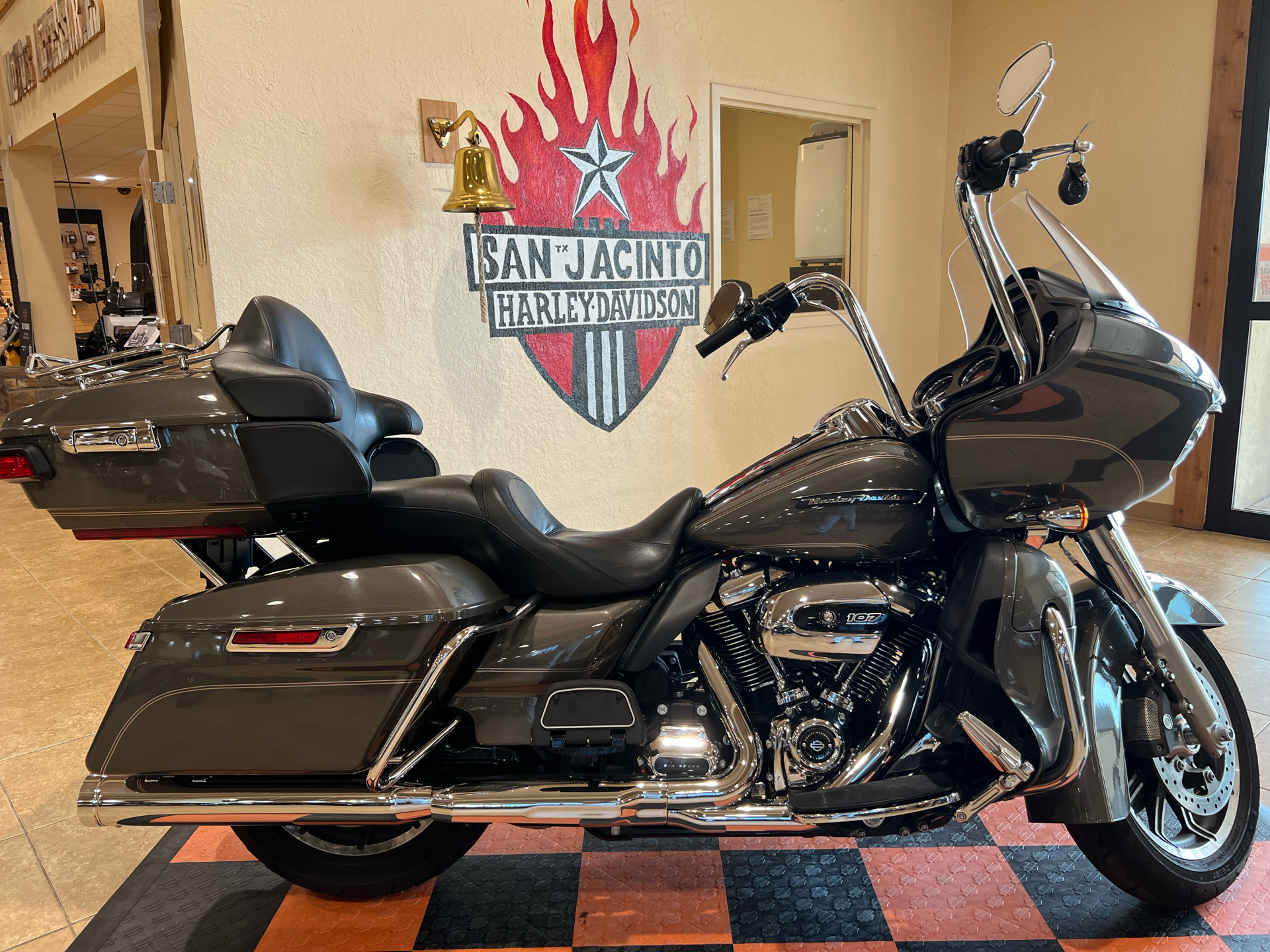 2018 Harley-Davidson Road Glide® Ultra in Pasadena, Texas - Photo 1