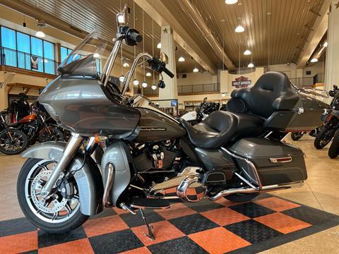 2018 Harley-Davidson Road Glide® Ultra in Pasadena, Texas - Photo 4