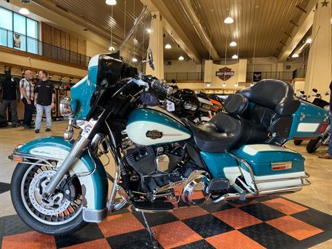 2009 Harley-Davidson Ultra Classic® Electra Glide® in Pasadena, Texas - Photo 4