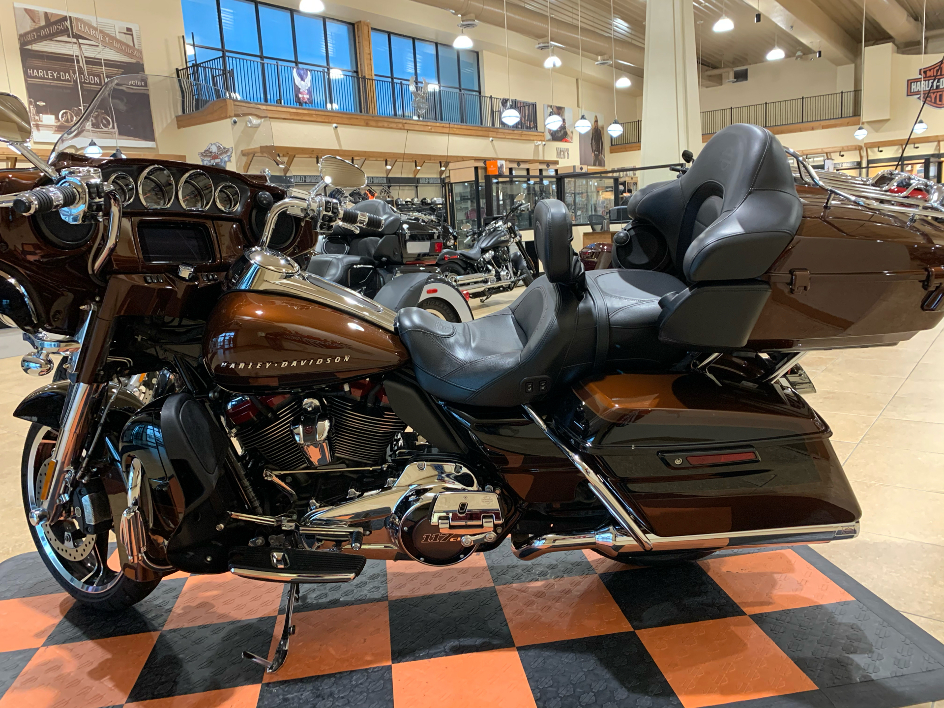2019 Harley-Davidson CVO™ Limited in Pasadena, Texas - Photo 4