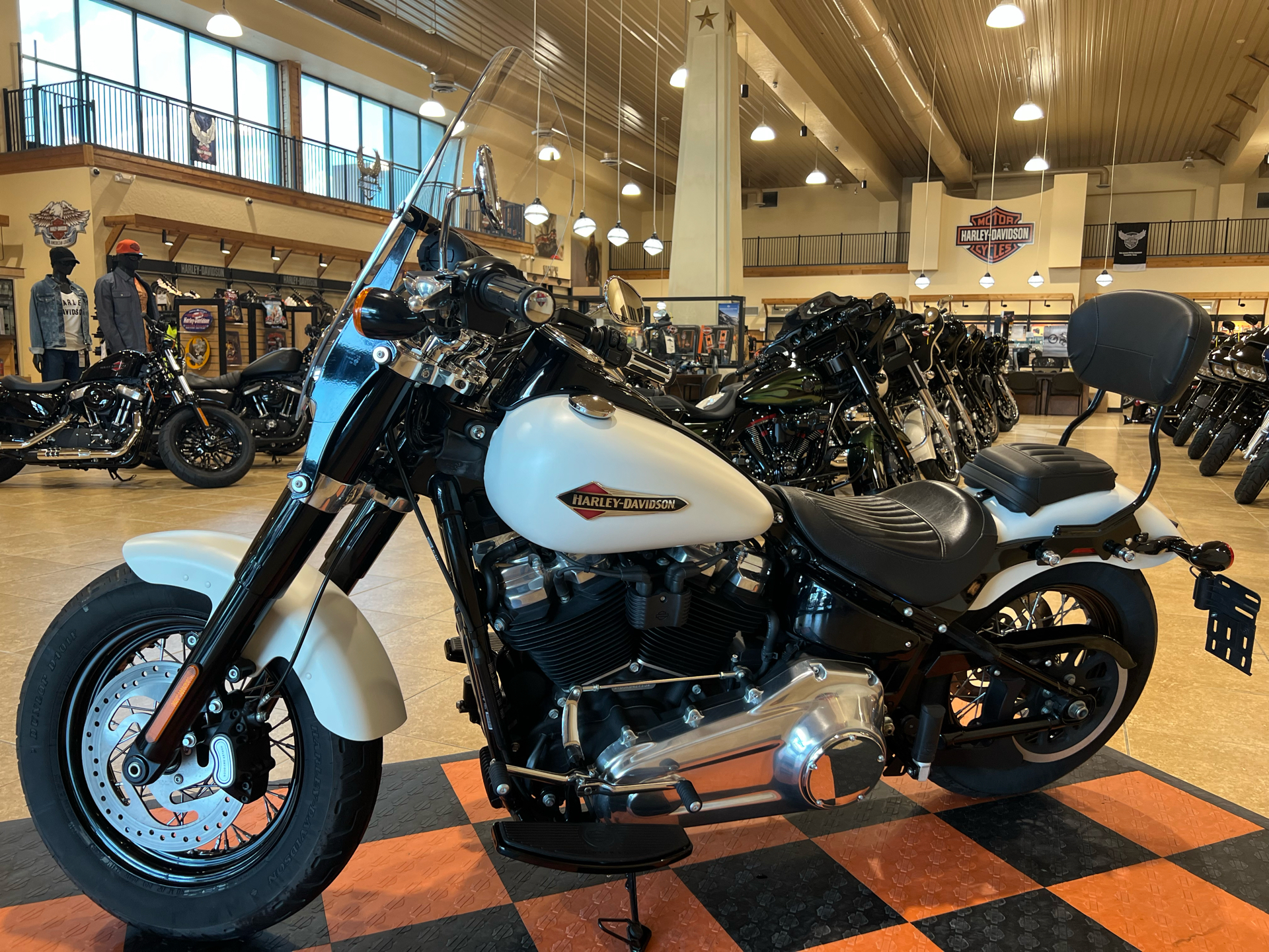 2019 Harley-Davidson Softail Slim® in Pasadena, Texas - Photo 4