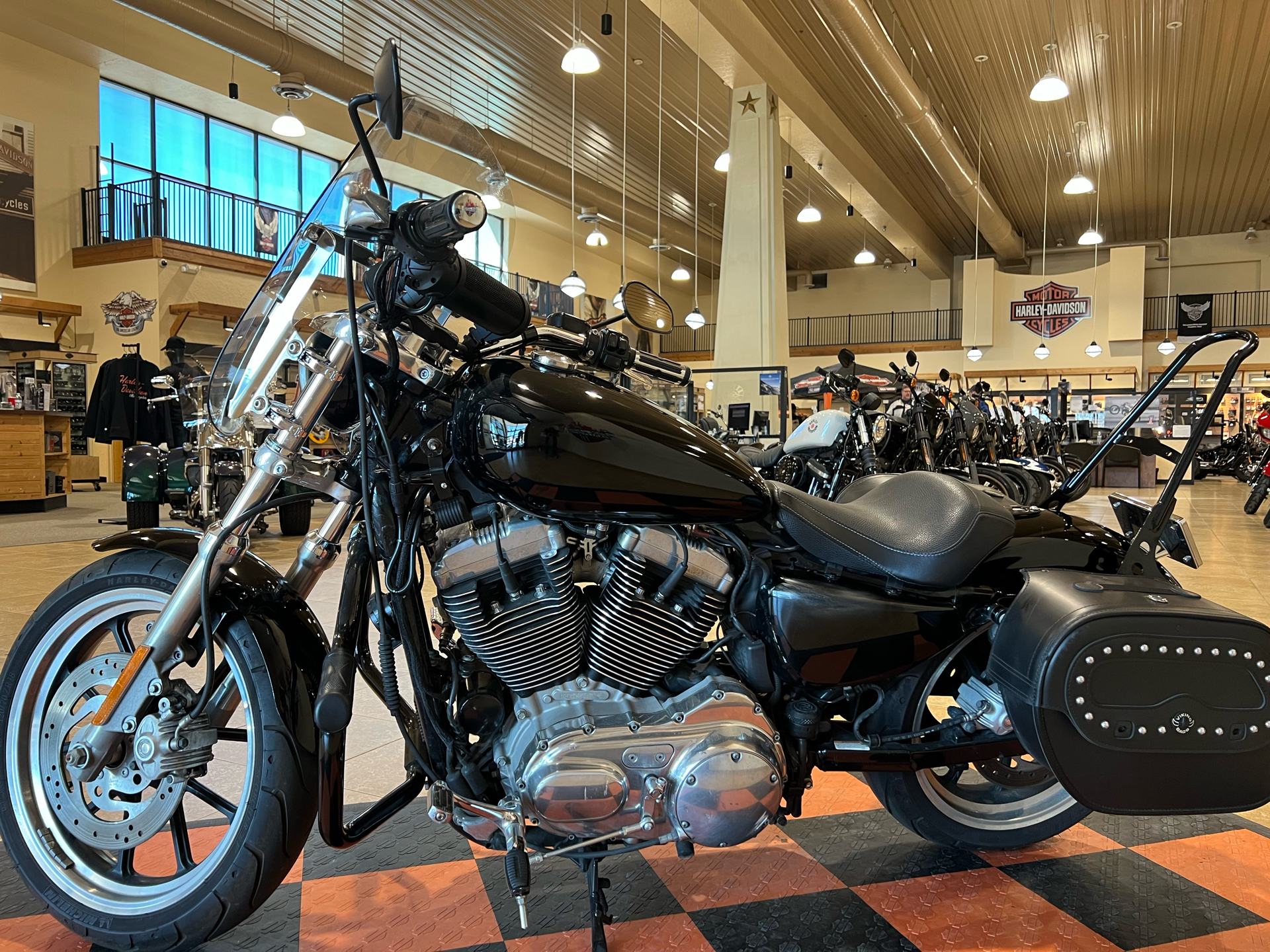 2013 Harley-Davidson Sportster® 883 SuperLow® in Pasadena, Texas - Photo 4