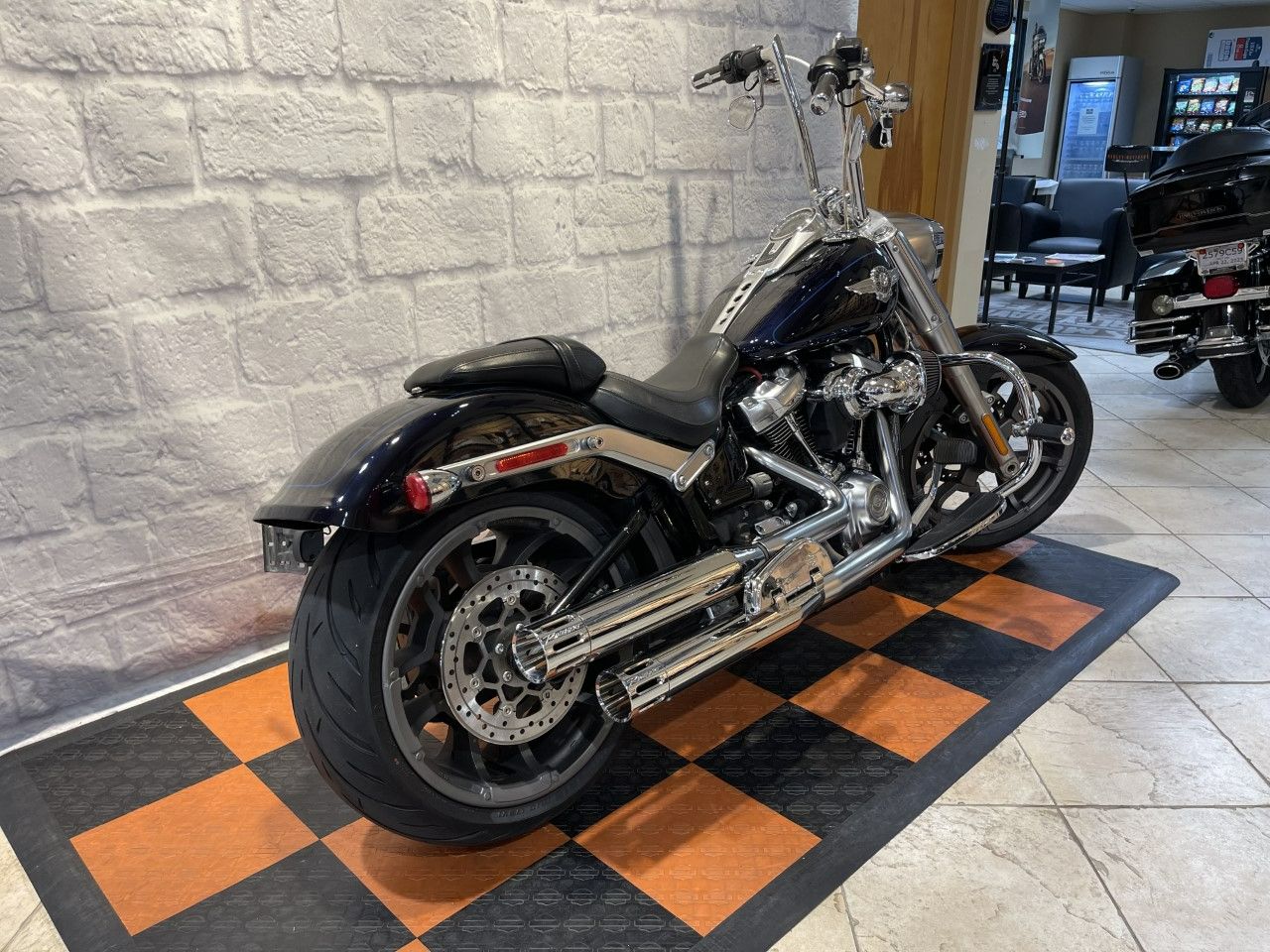 2019 Harley-Davidson Fat Boy® 114 in Houston, Texas - Photo 3