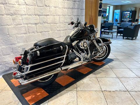 2011 Harley-Davidson ROAD KING in Houston, Texas - Photo 2