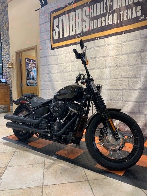 2020 Harley-Davidson STREET BOB in Houston, Texas - Photo 2