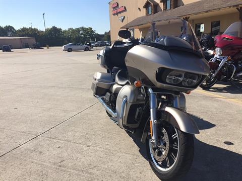 2018 Harley-Davidson Road Glide® Ultra in Houston, Texas - Photo 4