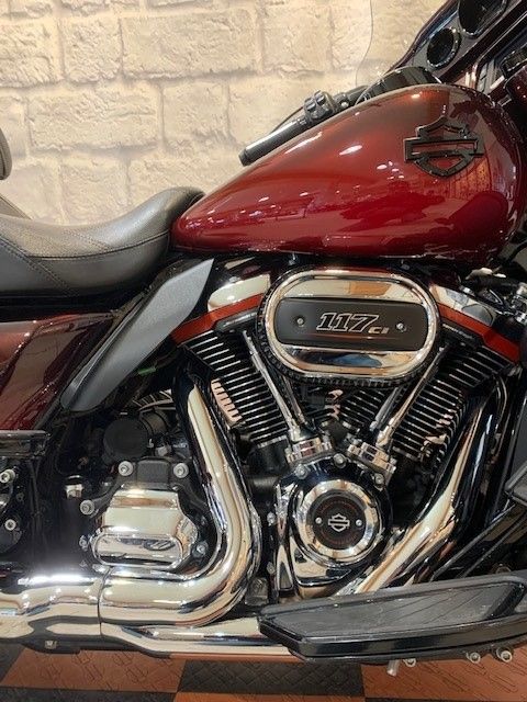 2018 Harley-Davidson LIMITED CVO in Houston, Texas - Photo 3