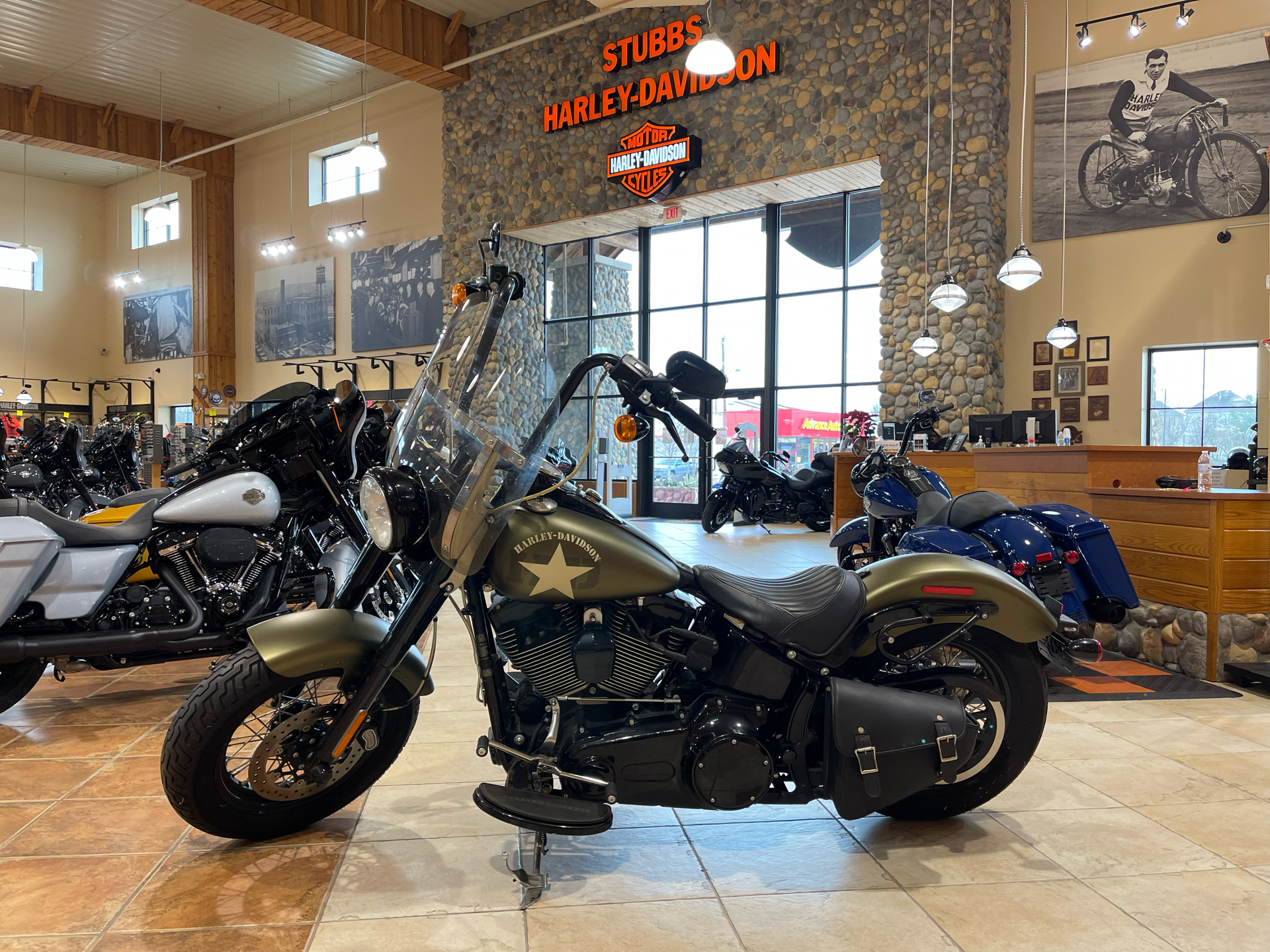 2016 Harley-Davidson Softail Slim® S in Houston, Texas - Photo 4