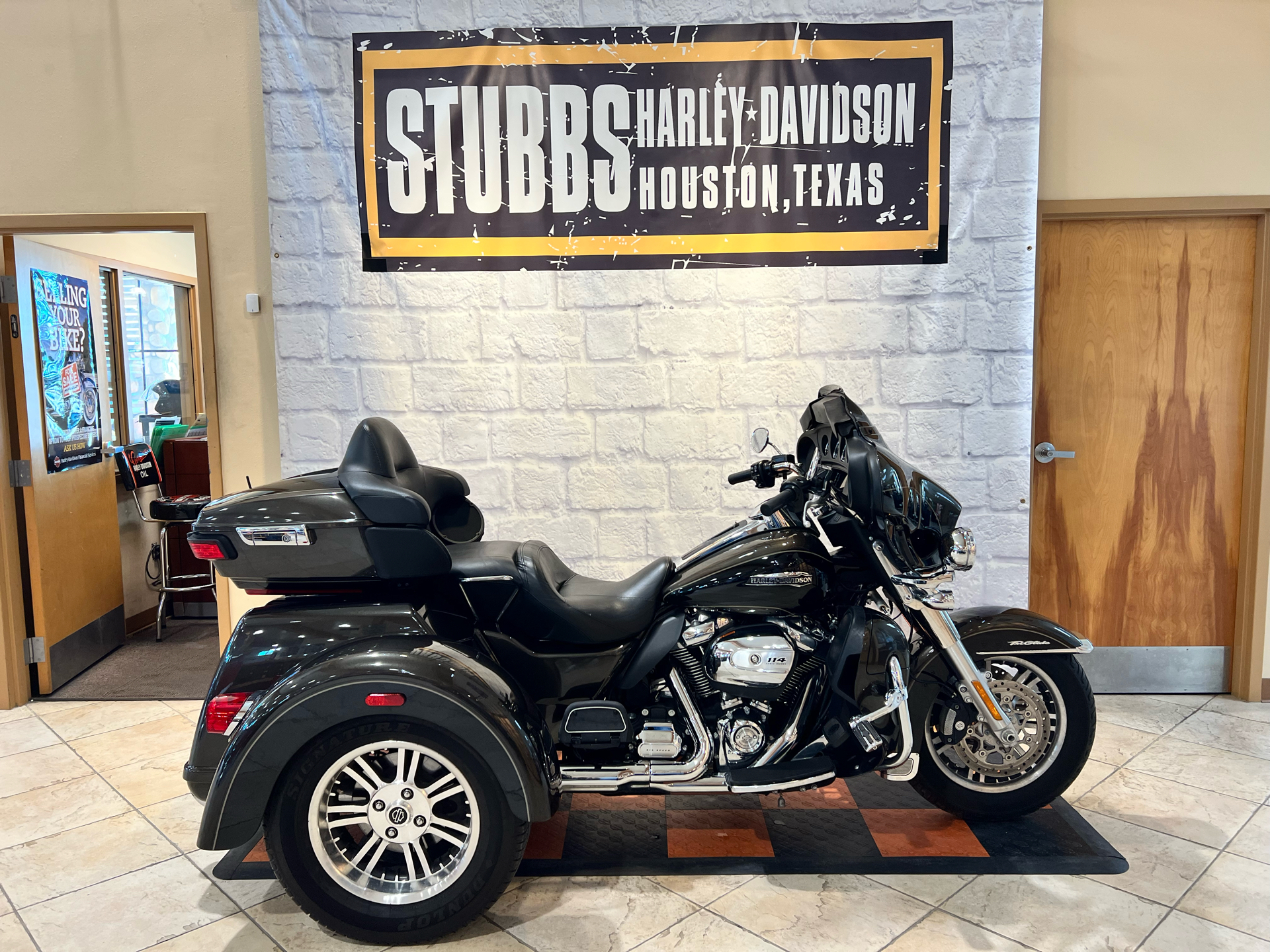 2020 Harley-Davidson Tri Glide® Ultra in Houston, Texas - Photo 1
