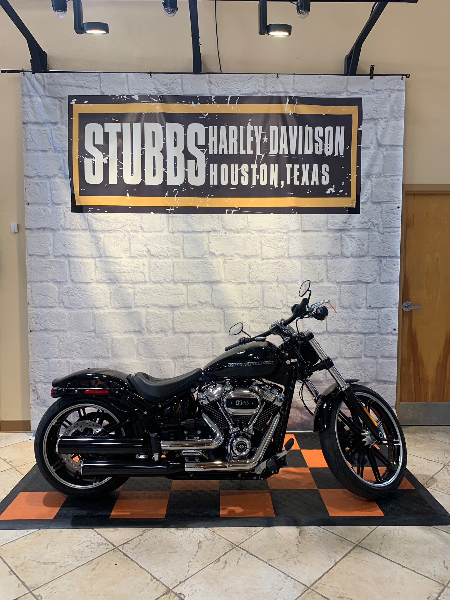 2019 Harley-Davidson Breakout® 114 in Houston, Texas - Photo 1