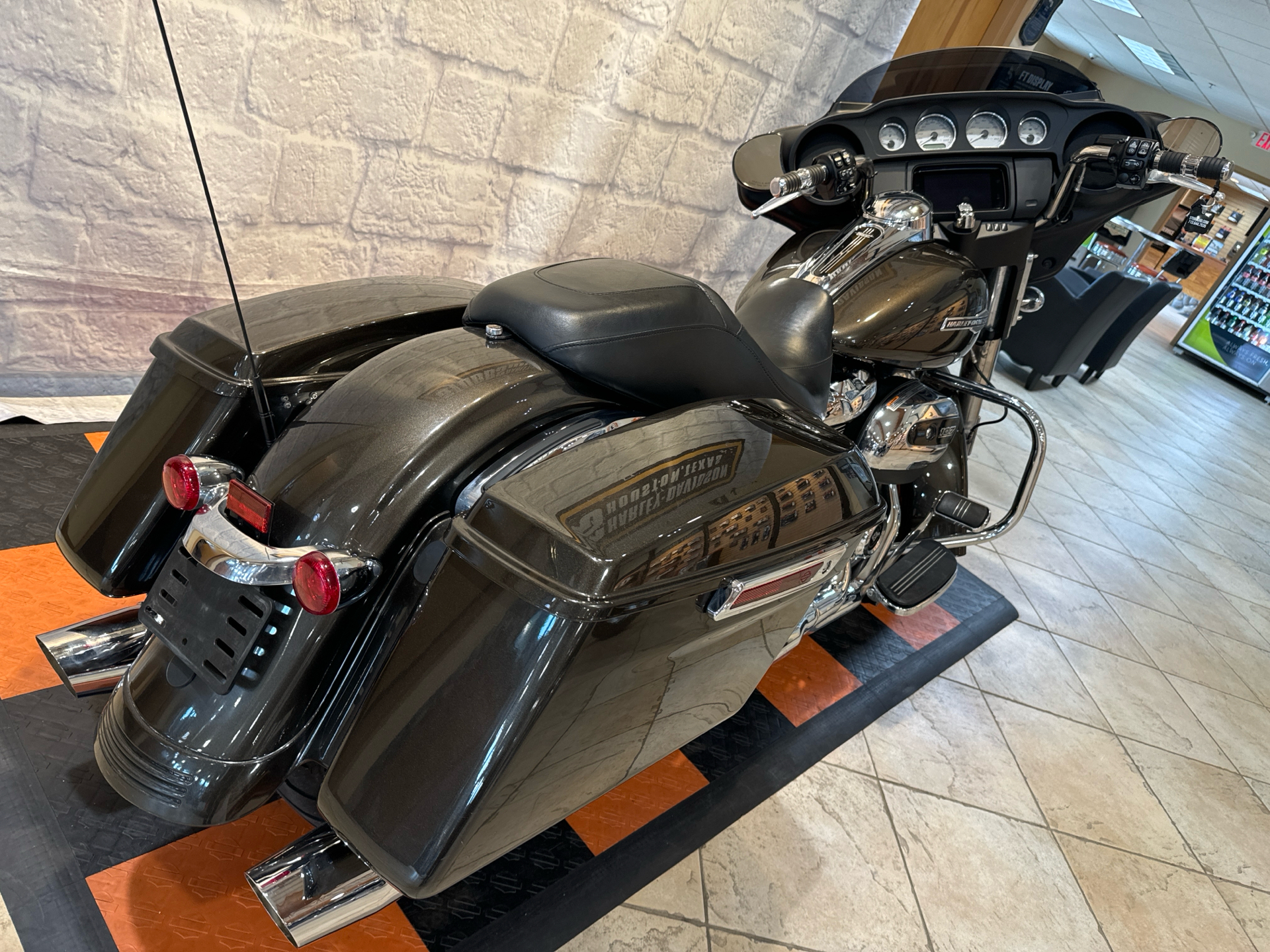 2021 Harley-Davidson Street Glide® in Houston, Texas - Photo 3