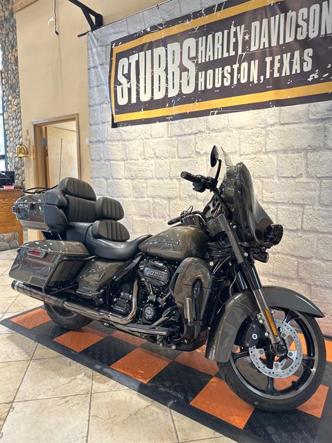 2021 Harley-Davidson CVO™ Limited in Houston, Texas - Photo 2