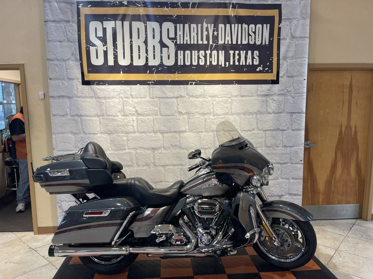 2016 Harley-Davidson CVO™ Limited in Houston, Texas - Photo 1