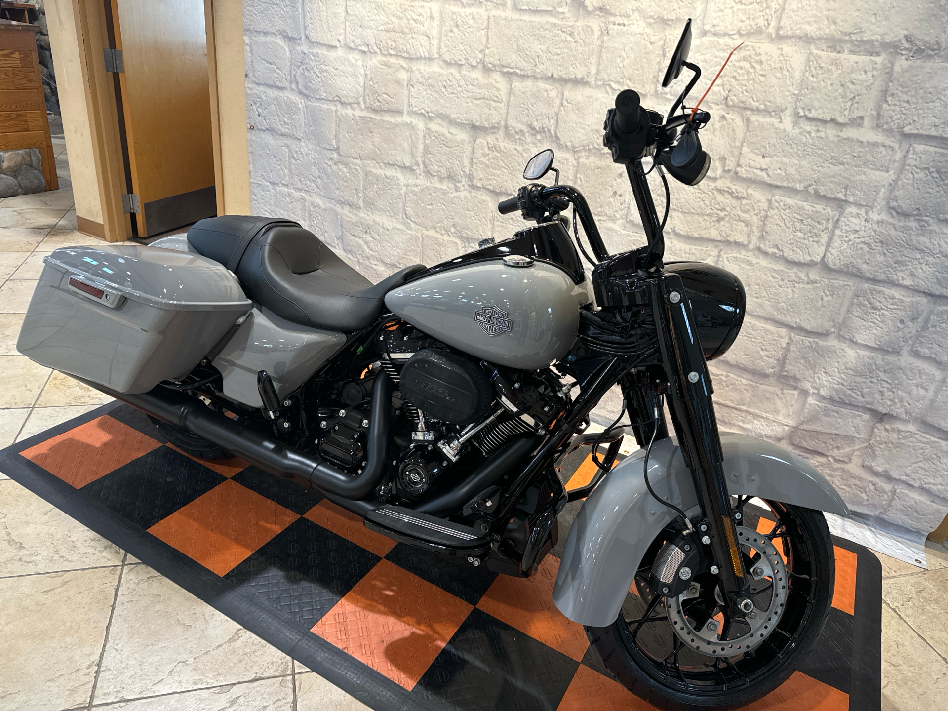 2024 Harley-Davidson Road King® Special in Houston, Texas - Photo 2