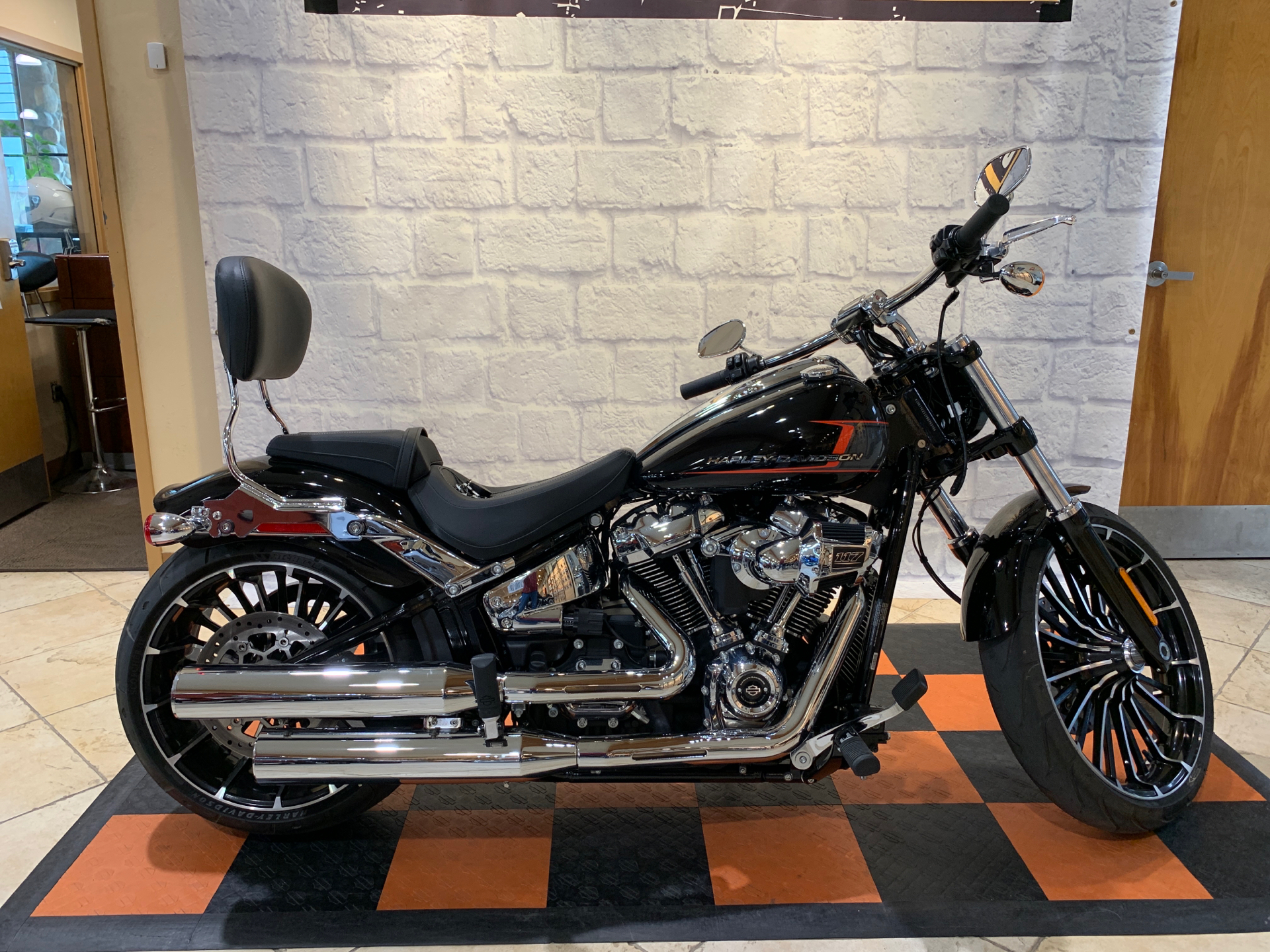 2023 Harley-Davidson Breakout® in Houston, Texas - Photo 1