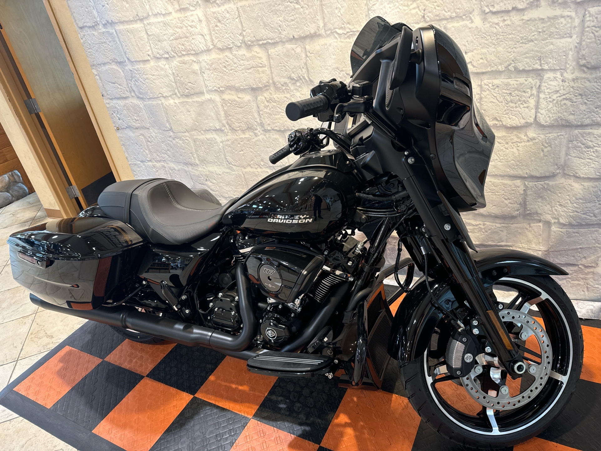 2024 Harley-Davidson Street Glide® in Houston, Texas - Photo 2