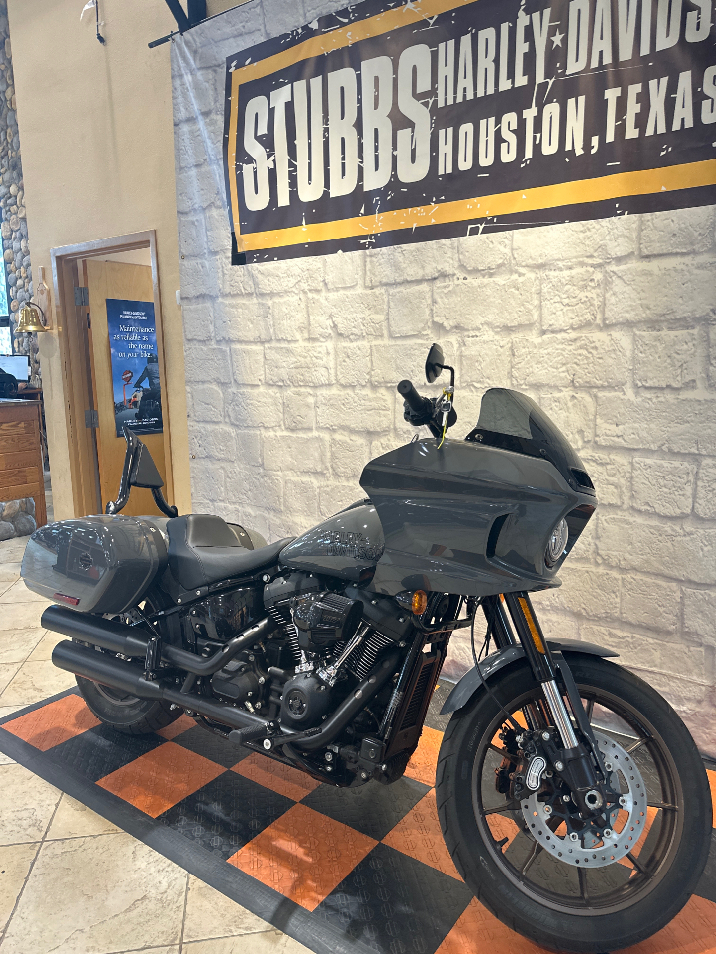 2022 Harley-Davidson Low Rider® ST in Houston, Texas - Photo 2