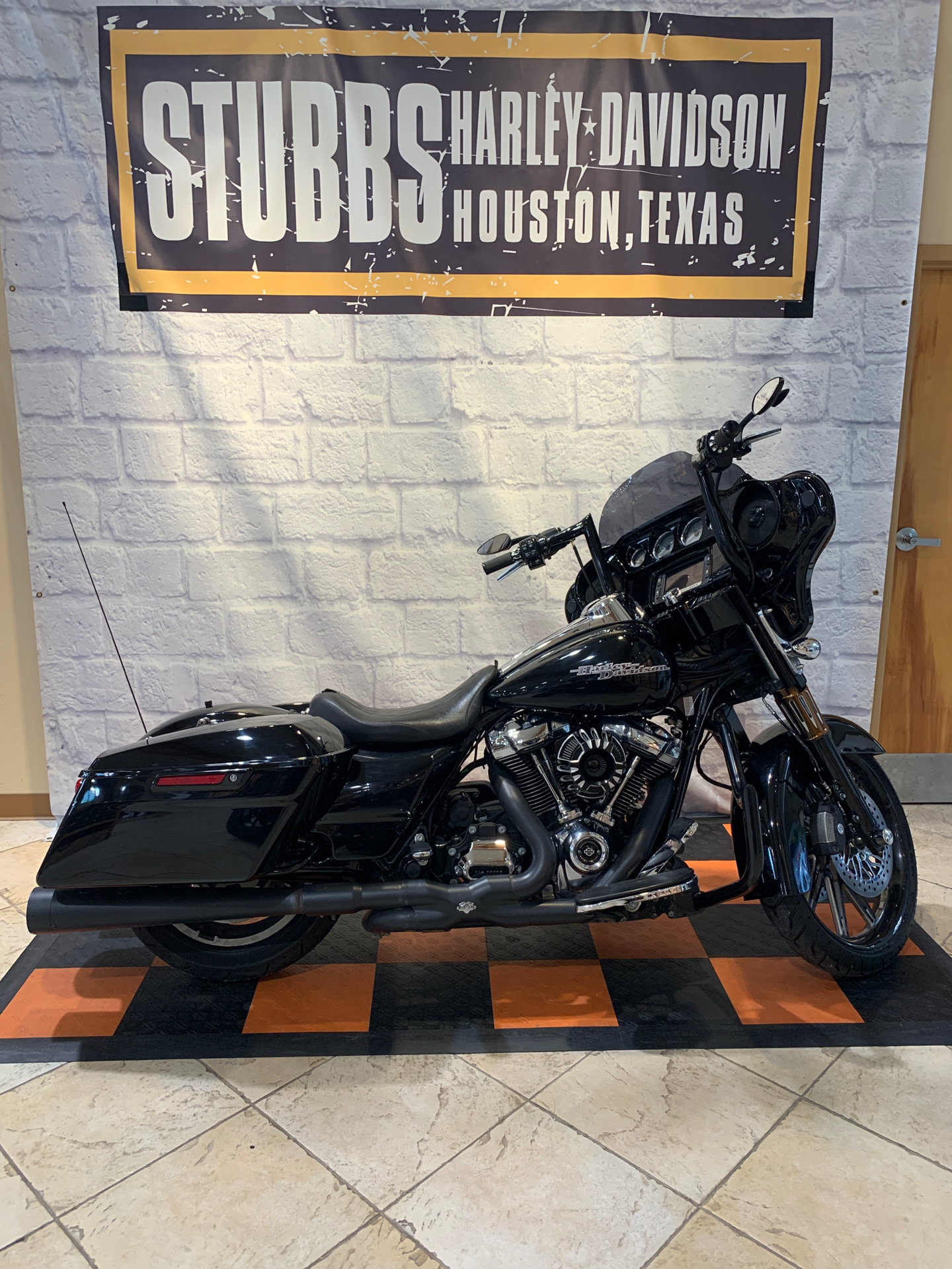 2017 Harley-Davidson Street Glide® Special in Houston, Texas - Photo 1