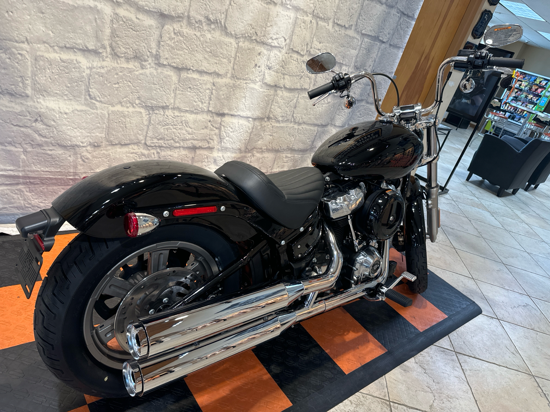 2024 Harley-Davidson Softail® Standard in Houston, Texas - Photo 3