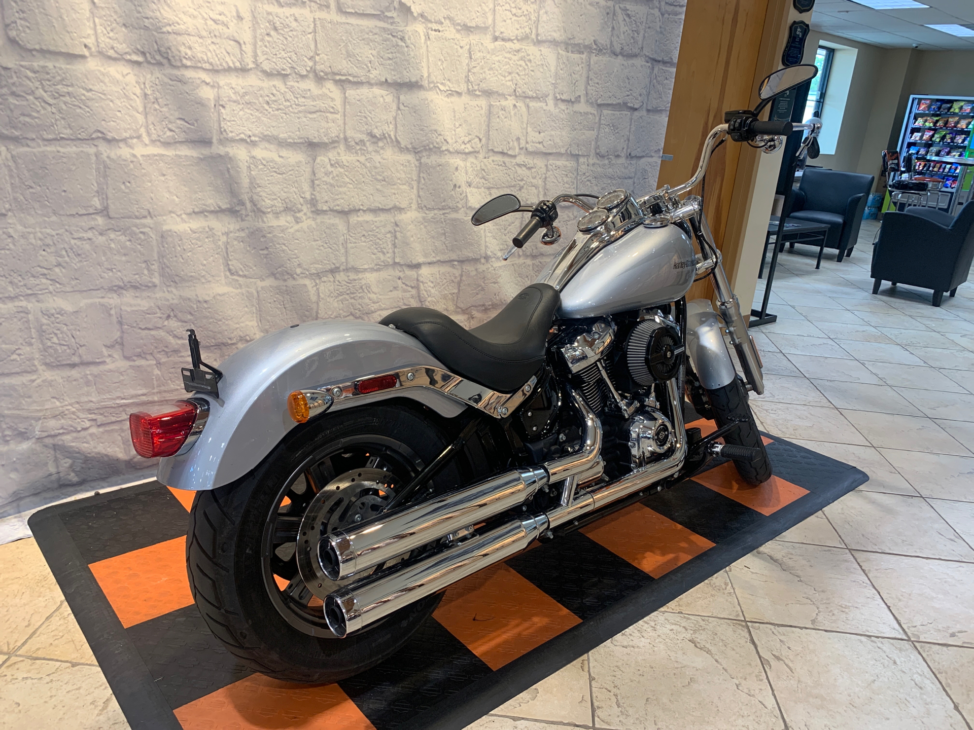 2020 Harley-Davidson Low Rider® in Houston, Texas - Photo 4