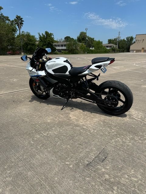 2023 Suzuki GSX-R750 in Houston, Texas - Photo 3