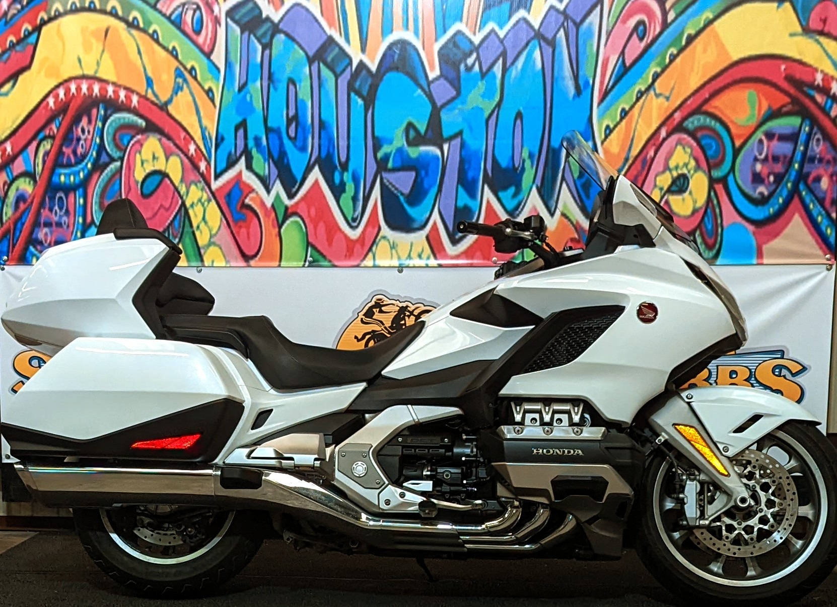 2018 Honda Gold Wing Tour Automatic DCT in Houston, Texas - Photo 1