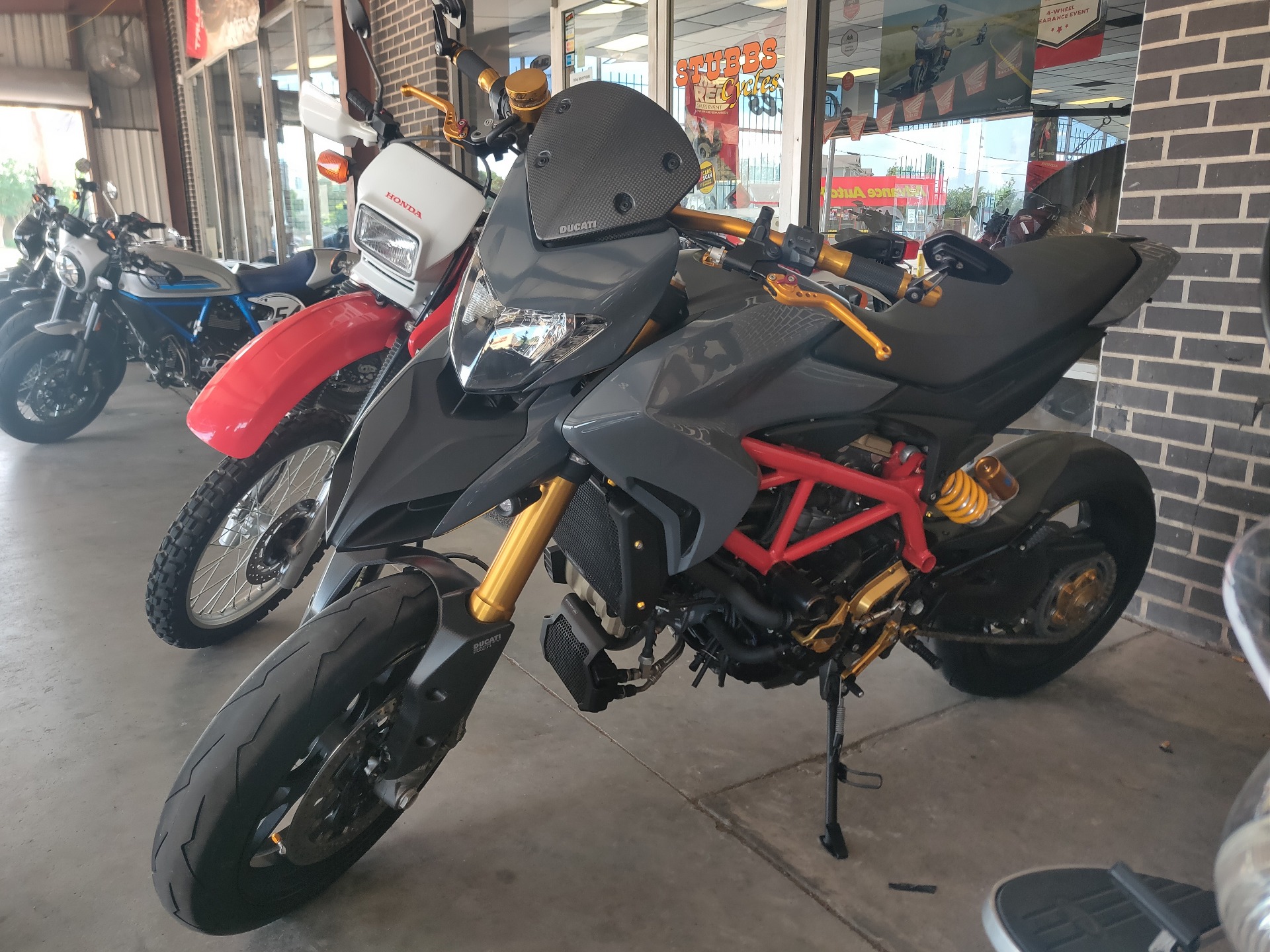 2018 Ducati Hypermotard 939 SP in Houston, Texas - Photo 3