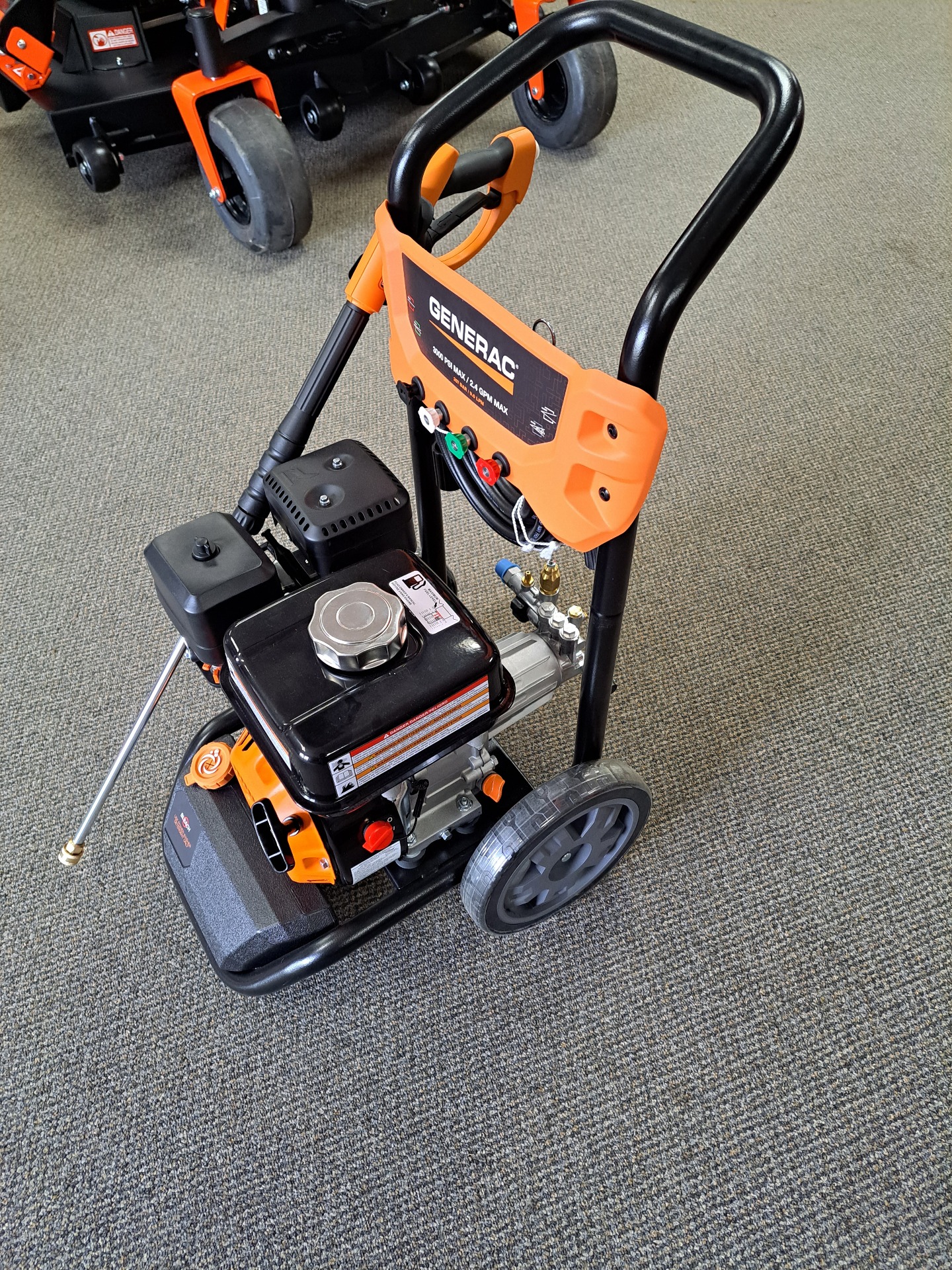 2023 Generac Pressure Washer 3024 CON GAS PW CARB EPA 3 in Lowell, Michigan - Photo 3