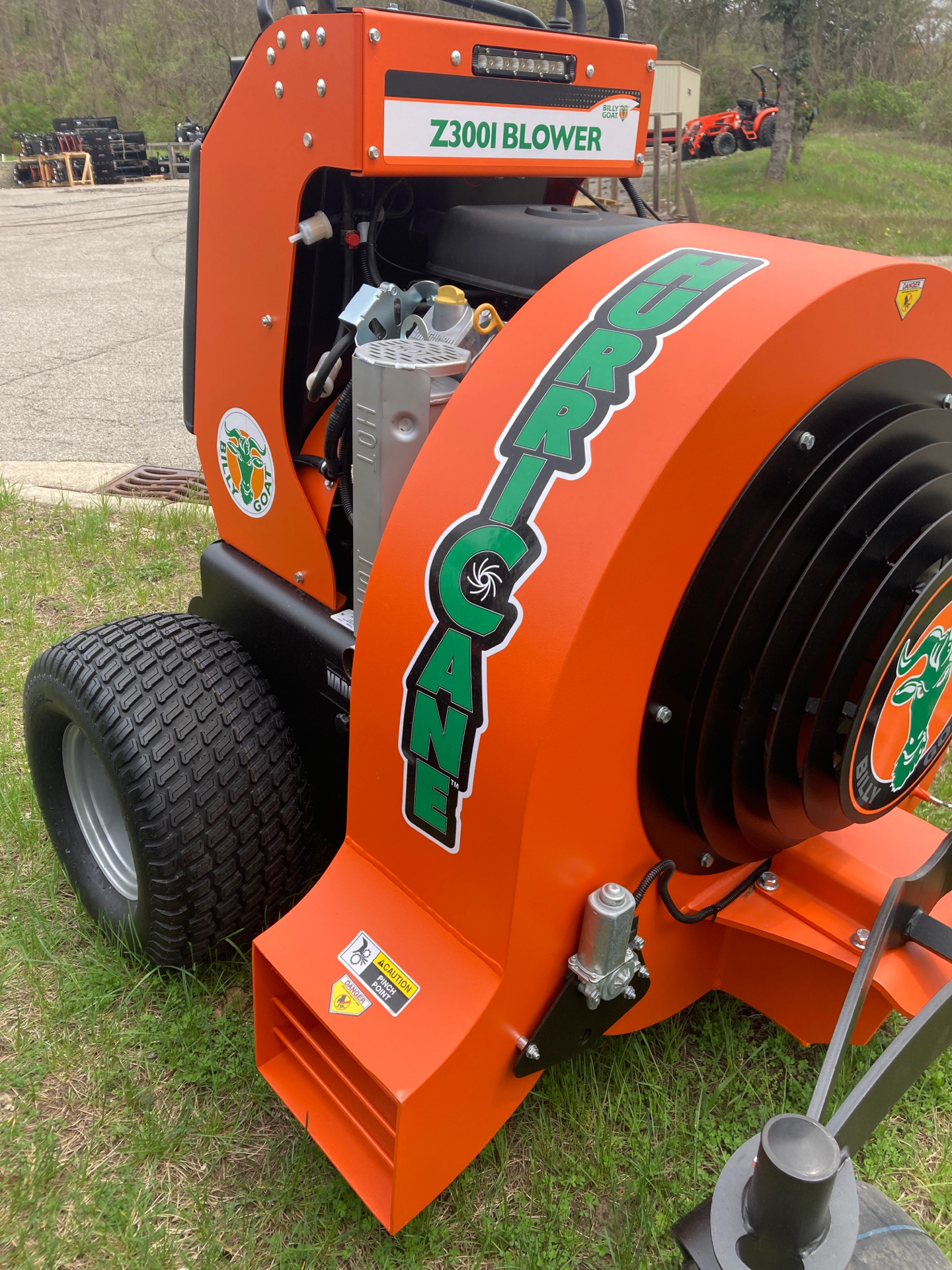 Billy Goat Z3001 Hurricane Blower in Lowell, Michigan - Photo 2