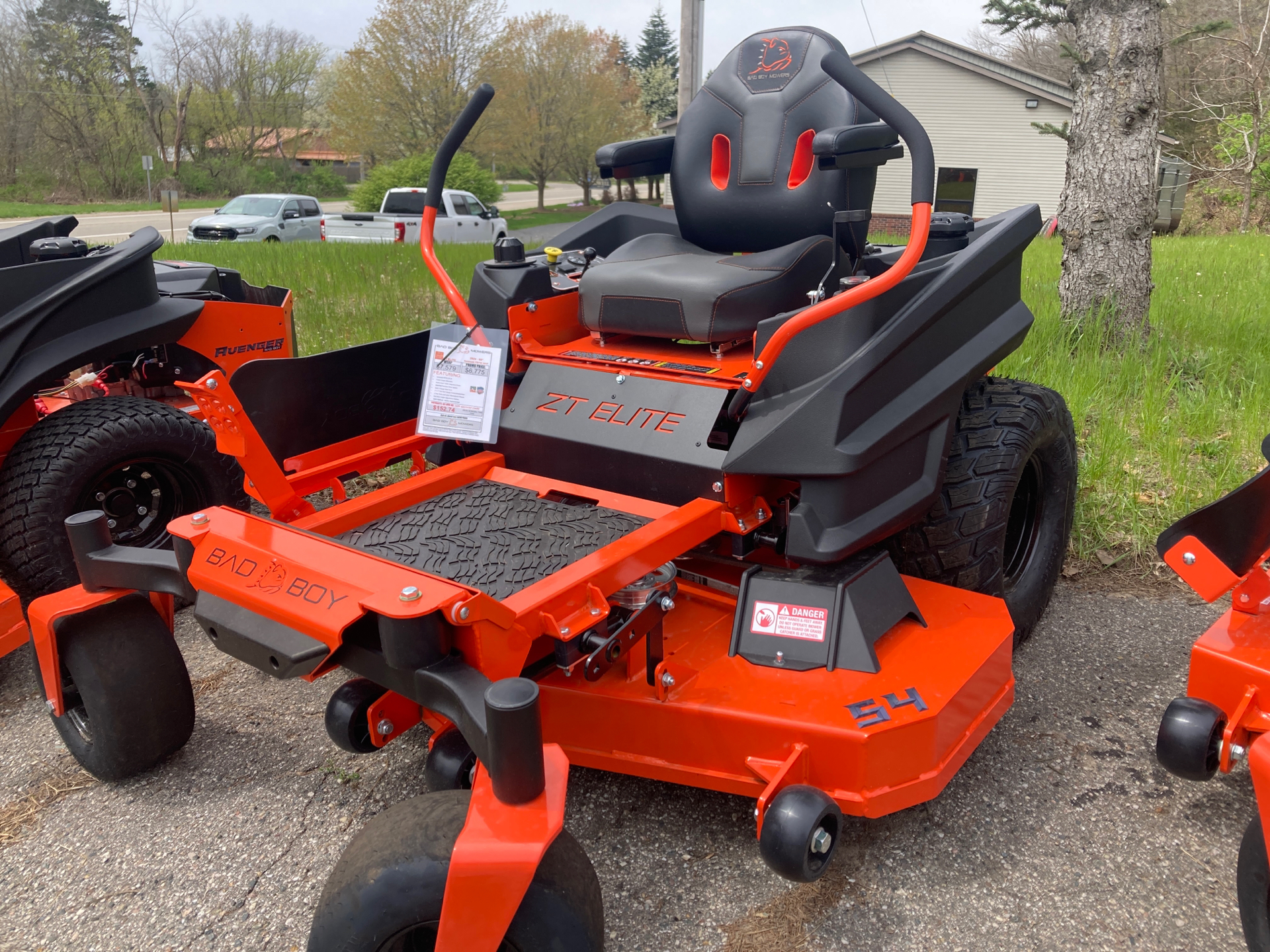 2024 Bad Boy Mowers ZT Elite 54 in. Kawasaki FR730V 24 hp in Lowell, Michigan - Photo 2