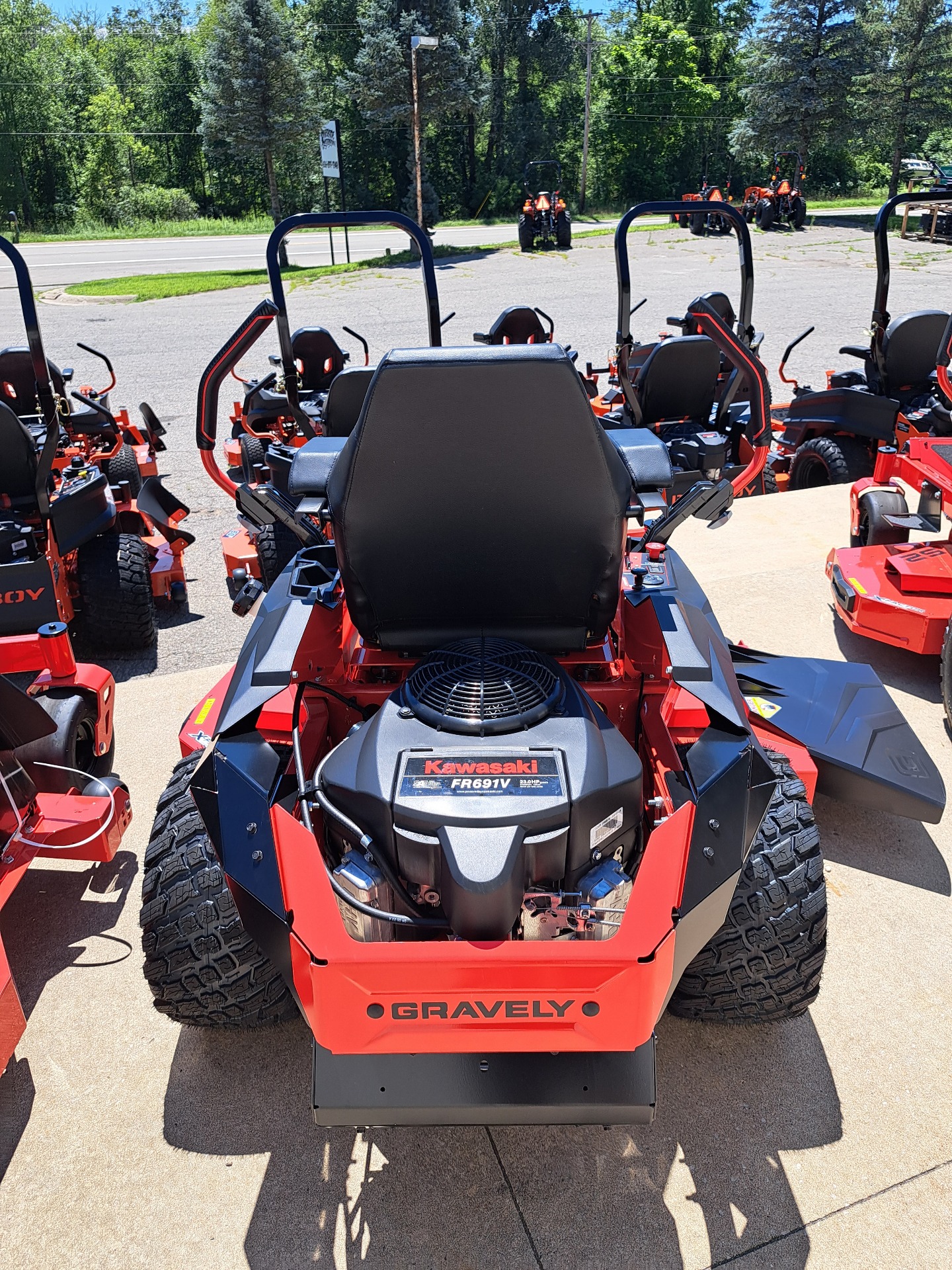 2023 Gravely USA ZT XL 52 in. Kawasaki FR691V 23 hp in Lowell, Michigan - Photo 4