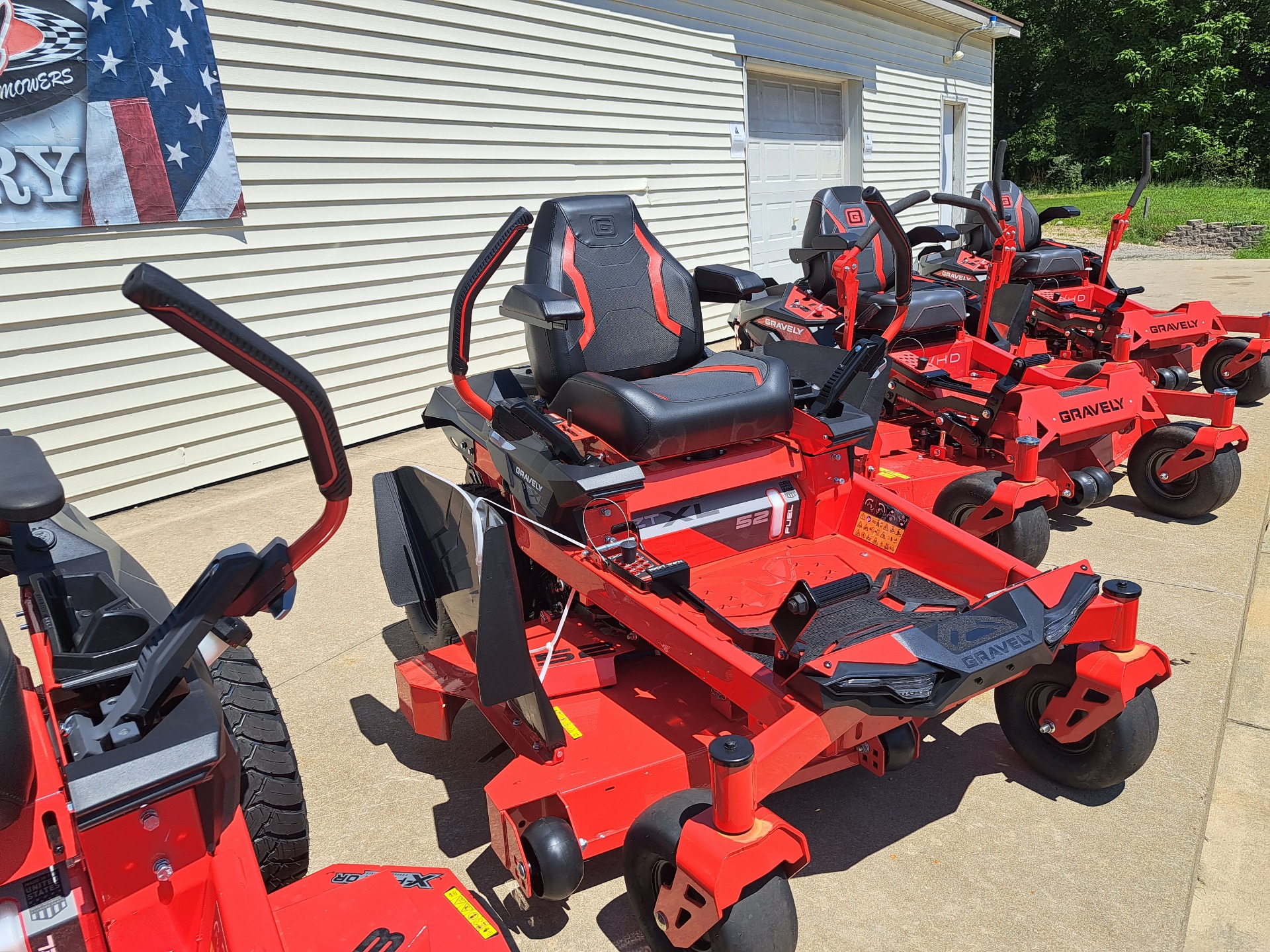 2023 Gravely USA ZT XL 52 in. Kawasaki FR691V 23 hp in Lowell, Michigan - Photo 2