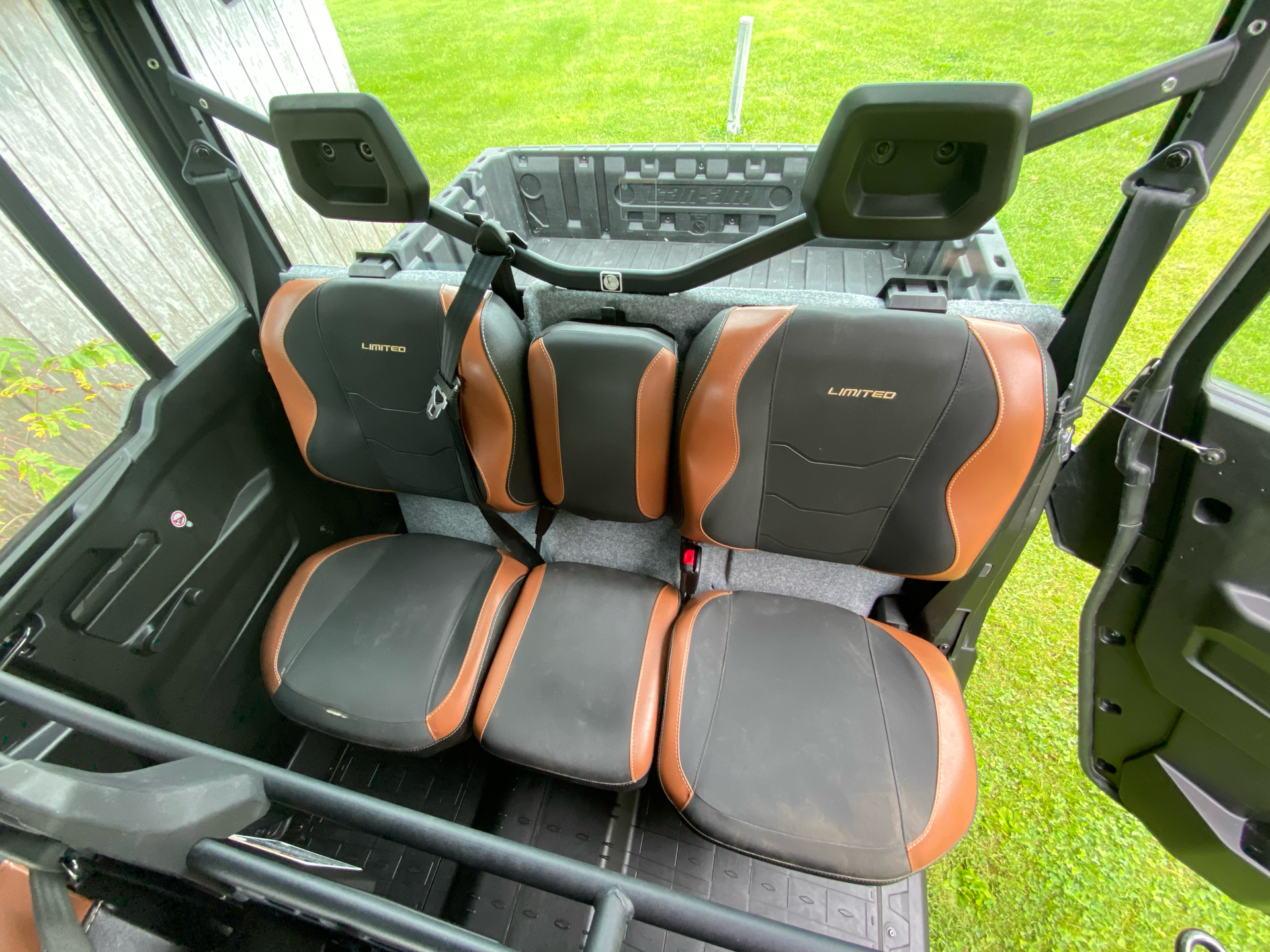 2024 Can-Am Defender MAX Limited in Sully, Iowa - Photo 10