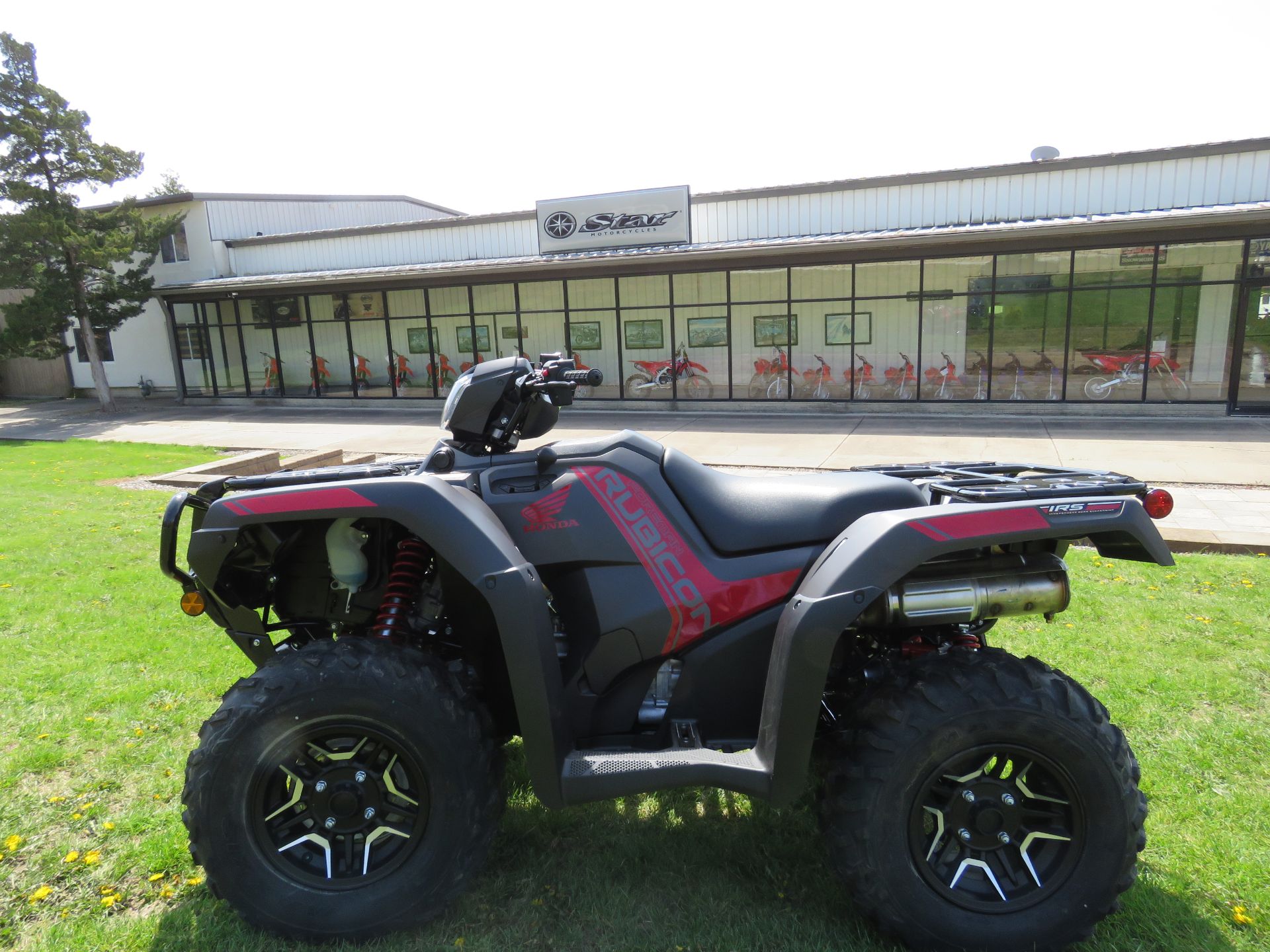 2024 Honda FourTrax Foreman Rubicon 4x4 Automatic DCT EPS Deluxe in Moline, Illinois - Photo 2