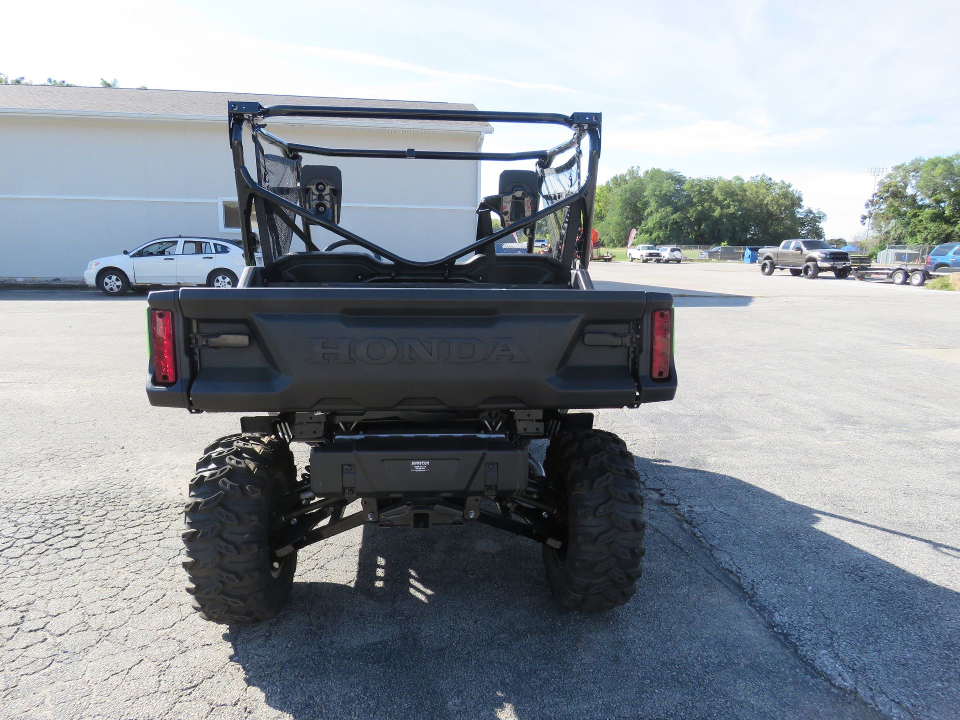 2023 Honda Pioneer 1000 Deluxe in Moline, Illinois - Photo 4