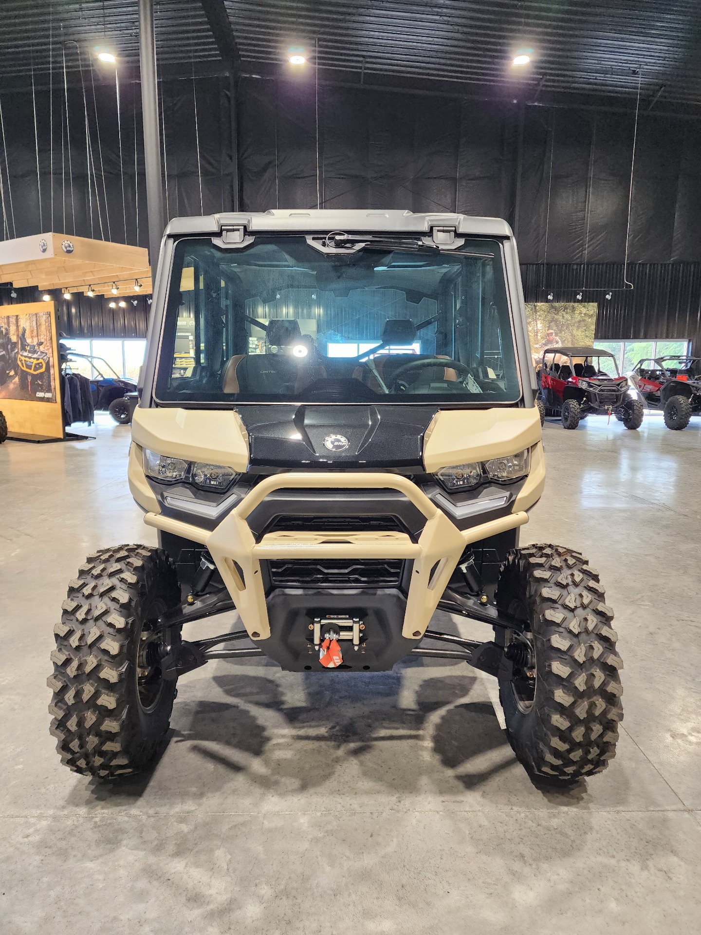 2024 Can-Am Defender MAX Limited in Fairfield, Iowa - Photo 3