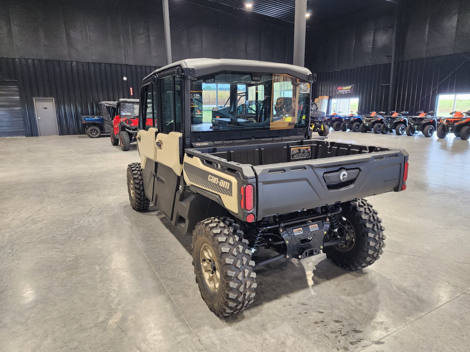 2024 Can-Am Defender MAX Limited in Fairfield, Iowa - Photo 4