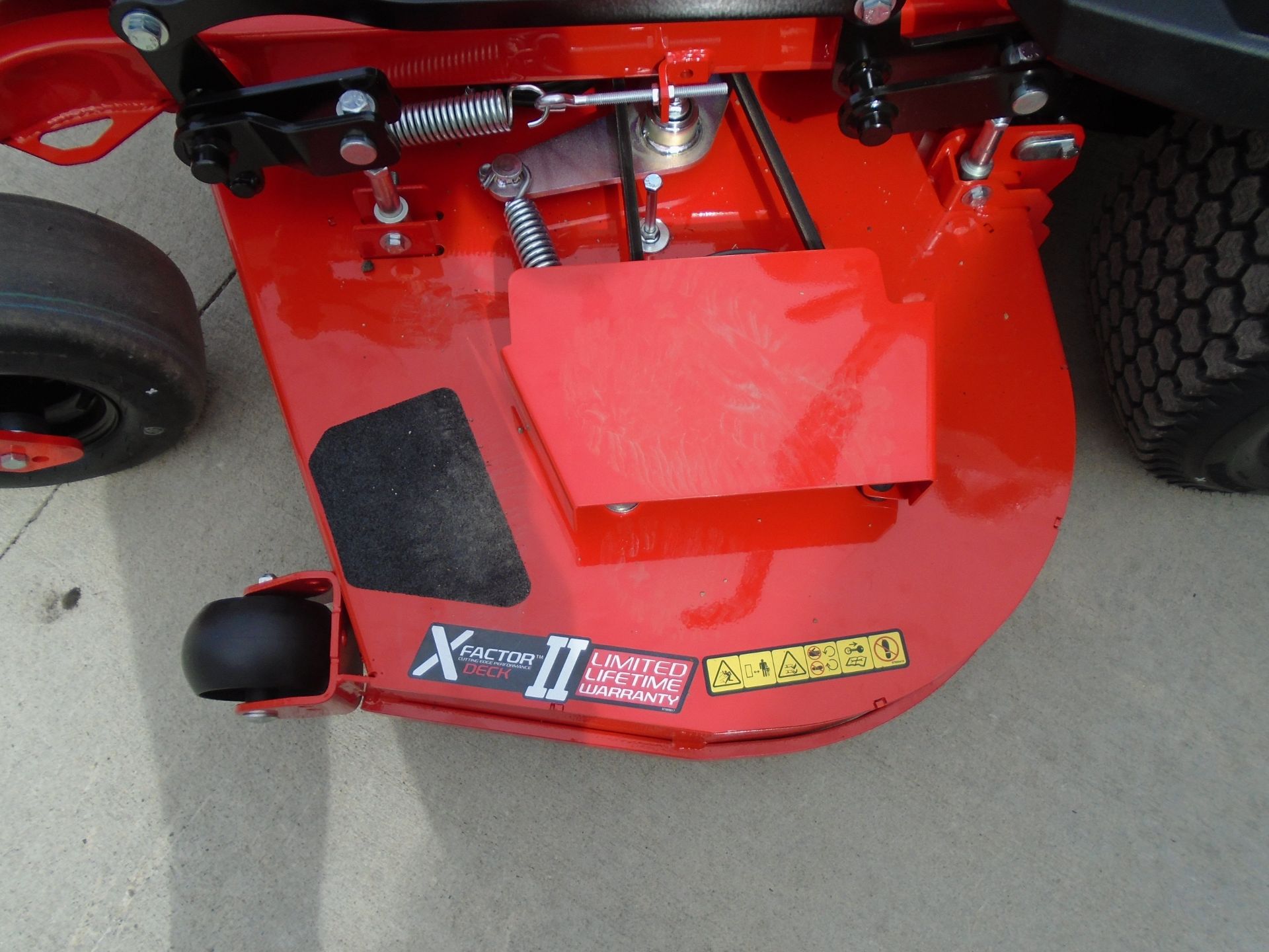 2024 Gravely USA Pro-Turn 160 60 in. Kawasaki FX730V 23.5 hp in Lake Mills, Iowa - Photo 3