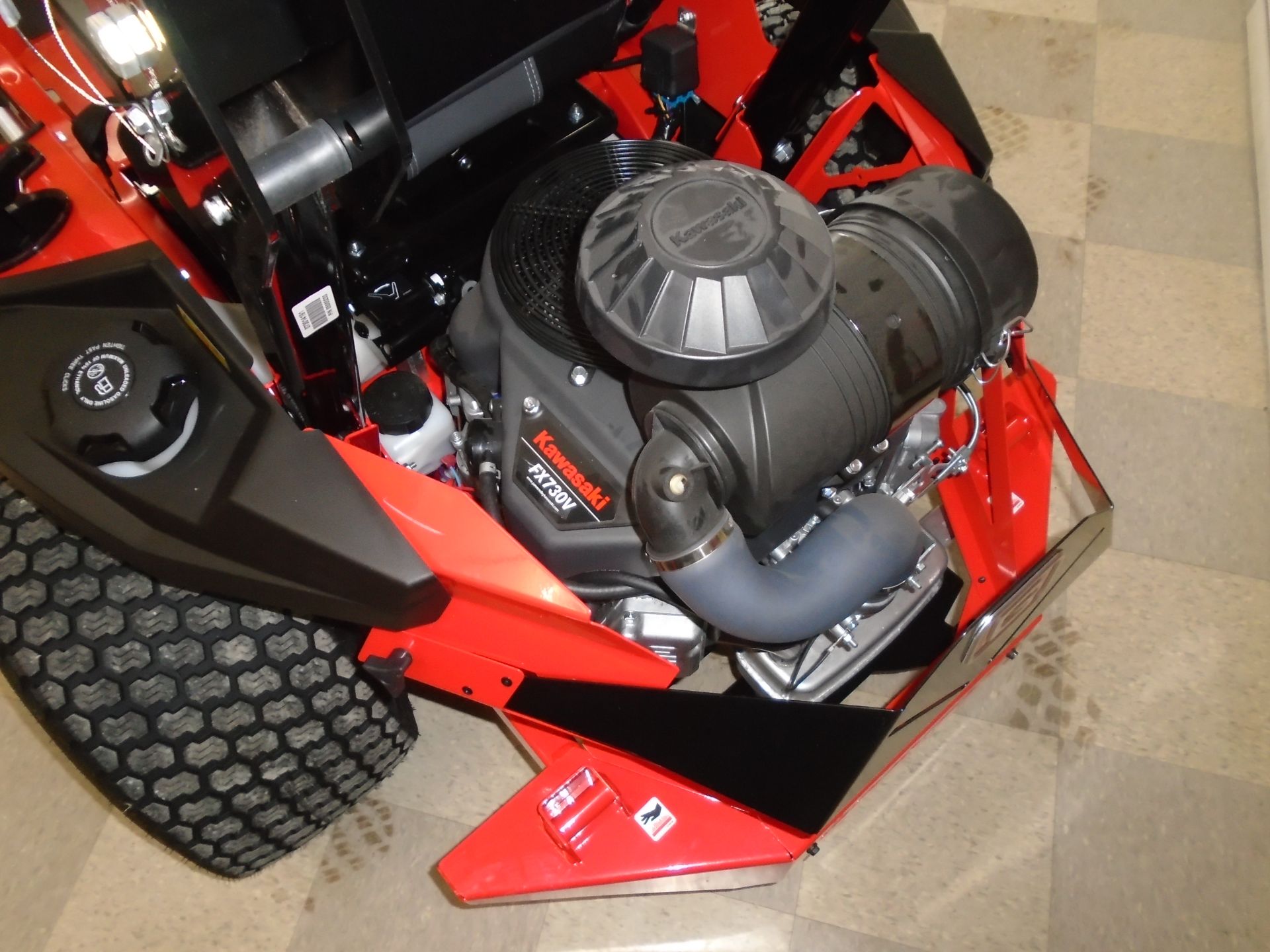 2022 Gravely USA Pro-Turn ZX 60 in. Kawasaki FX730V 23.5 hp in Lake Mills, Iowa - Photo 4