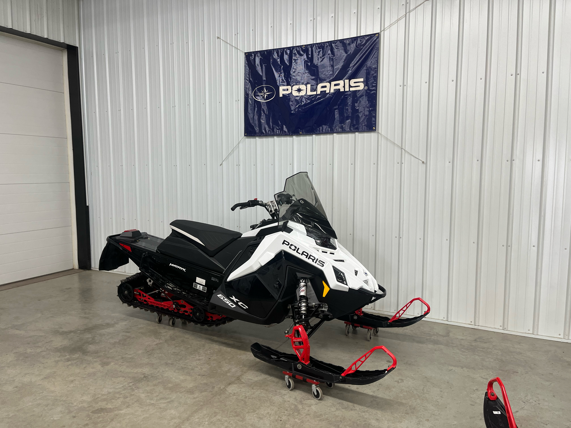 2021 Polaris 650 Indy XC 129 Launch Edition Factory Choice in Algona, Iowa - Photo 2