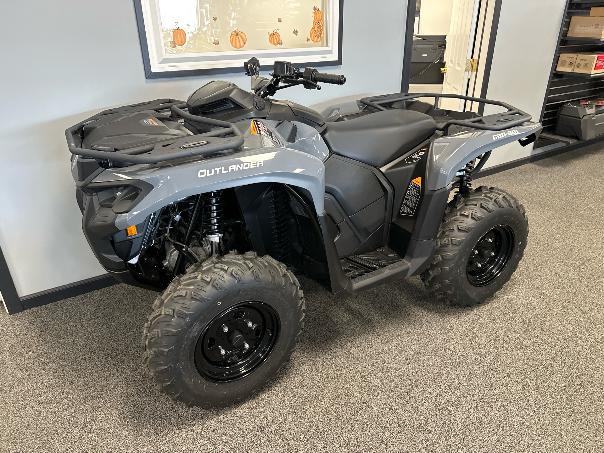 2024 Can-Am Outlander 700 in Honesdale, Pennsylvania - Photo 1