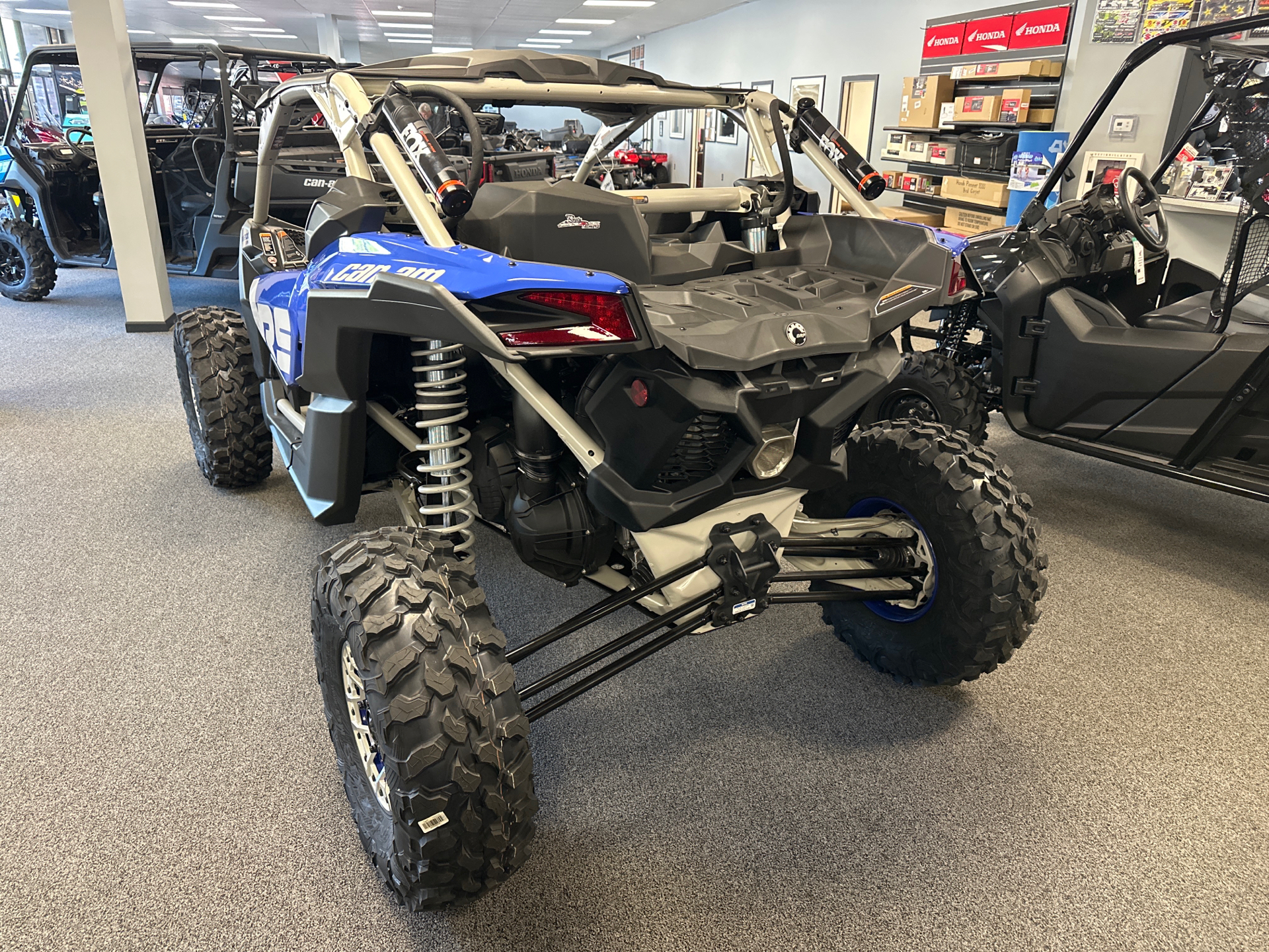 2023 Can-Am Maverick X3 X RS Turbo RR 72 in Honesdale, Pennsylvania - Photo 2
