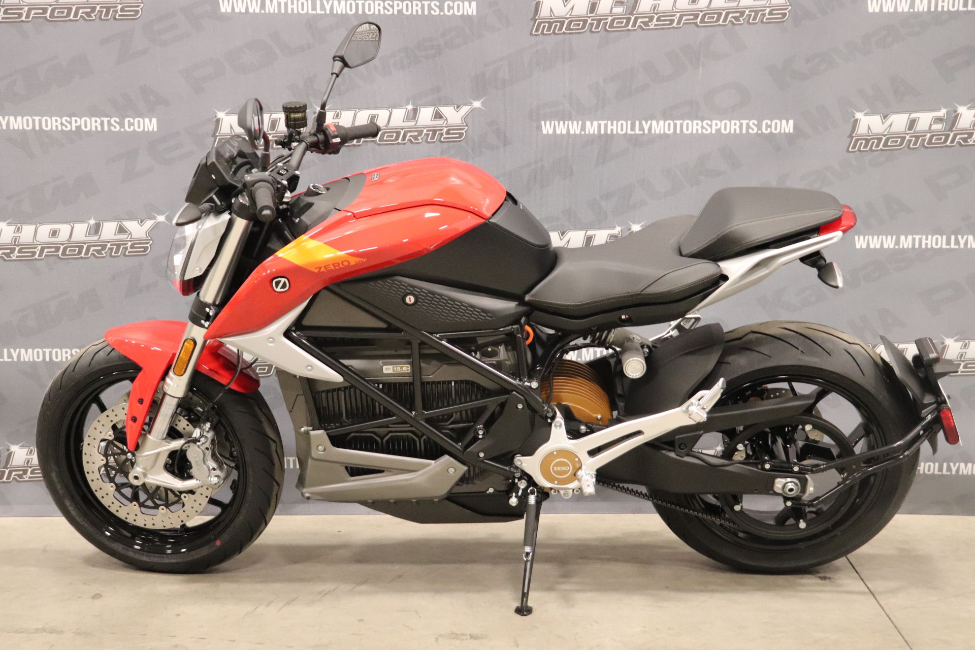 2022 Zero Motorcycles SR/F NA ZF15.6 Premium in Vincentown, New Jersey - Photo 3