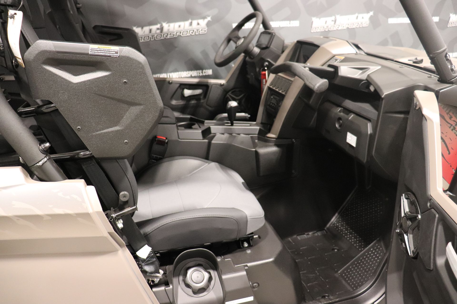 2024 Yamaha Wolverine RMAX4 1000 XT-R in Vincentown, New Jersey - Photo 6