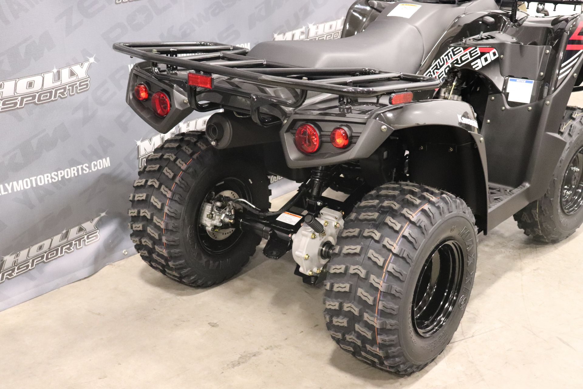 2023 Kawasaki Brute Force 300 in Vincentown, New Jersey - Photo 4