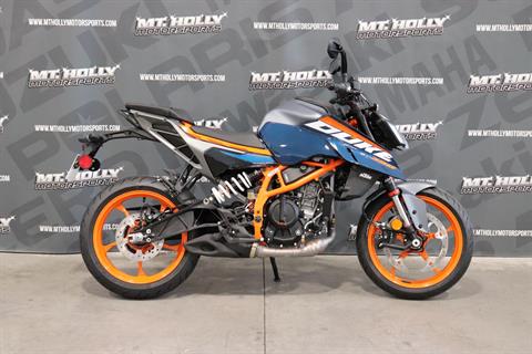 2024 KTM 390 Duke in Vincentown, New Jersey - Photo 1