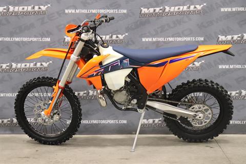 2022 KTM 150 XC-W TPI in Vincentown, New Jersey - Photo 3