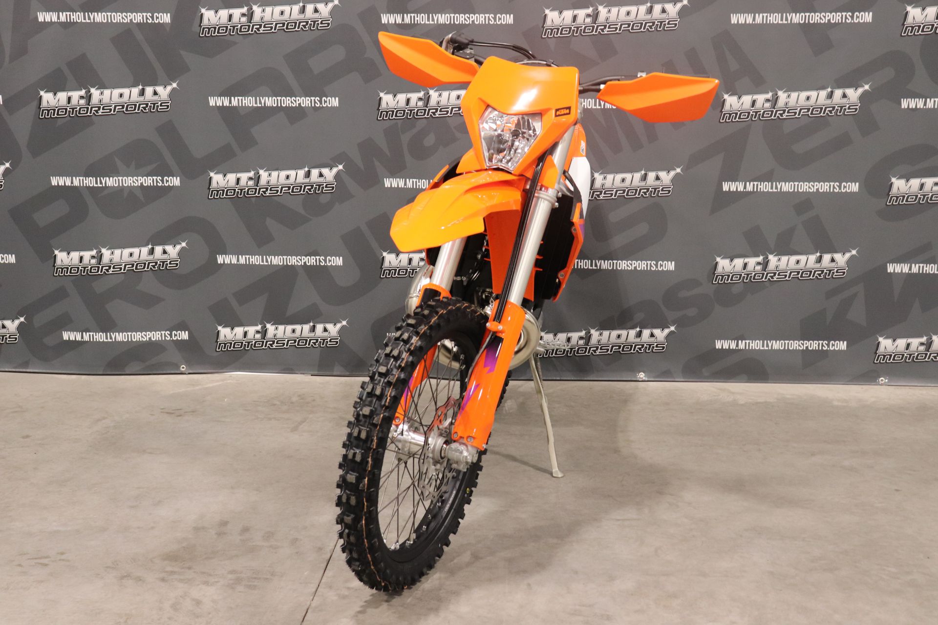 2024 KTM 250 XC-W in Vincentown, New Jersey - Photo 3