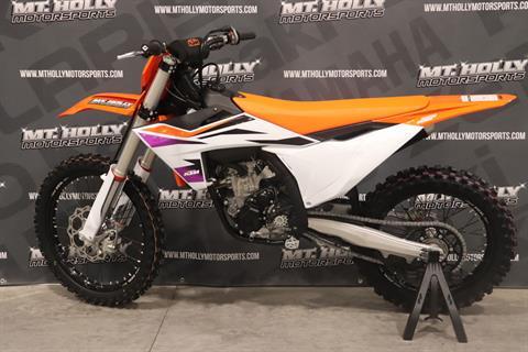 2024 KTM 250 SX-F in Vincentown, New Jersey - Photo 2